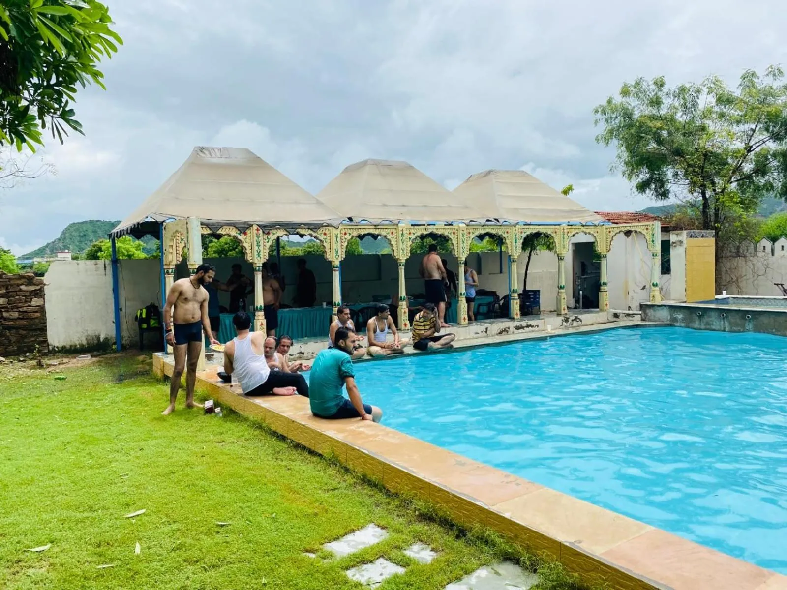 People in Ajaypal Garh Resort Near Pushkar and Ajmer