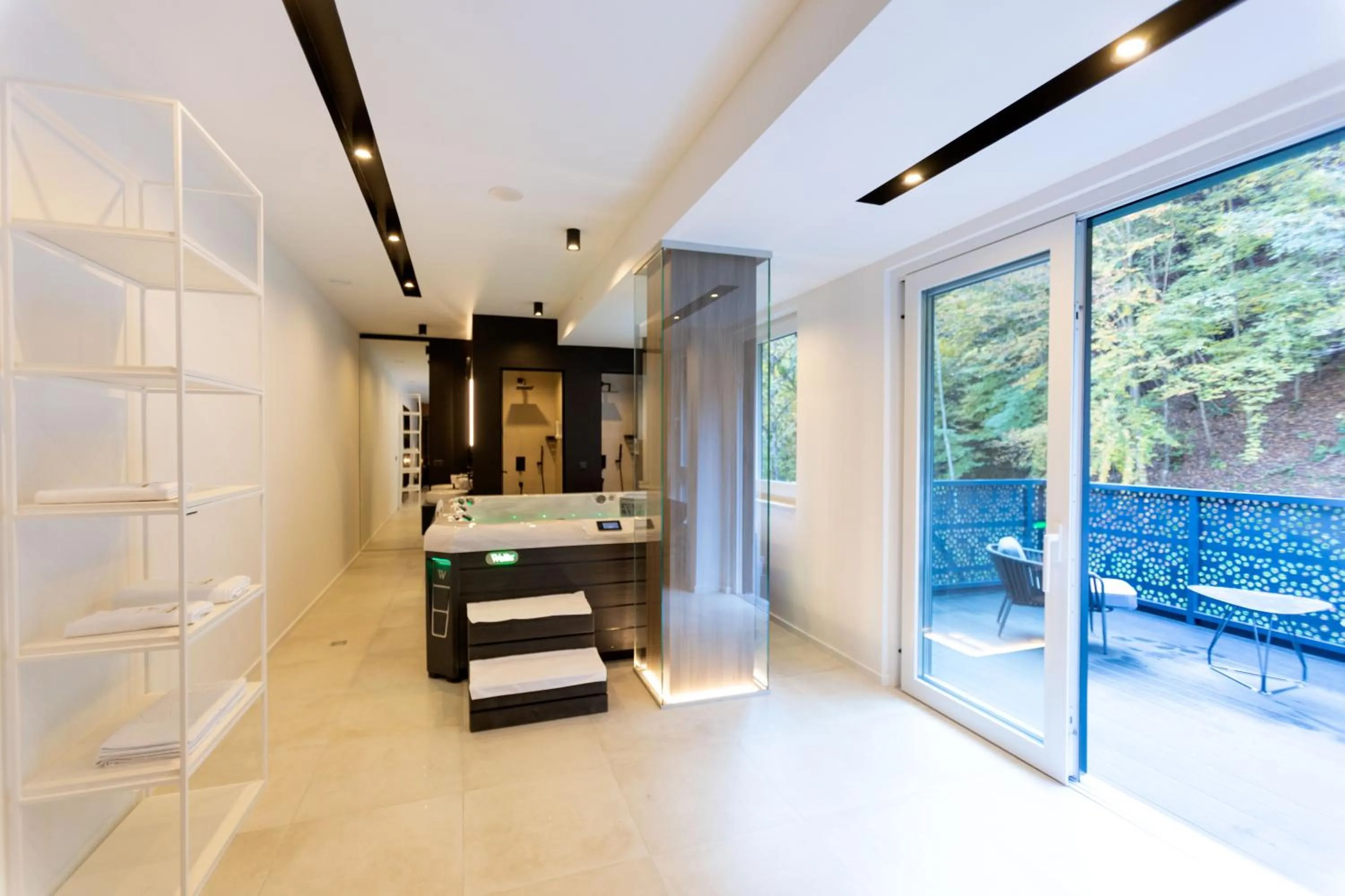 Shower in Hotel Adriale