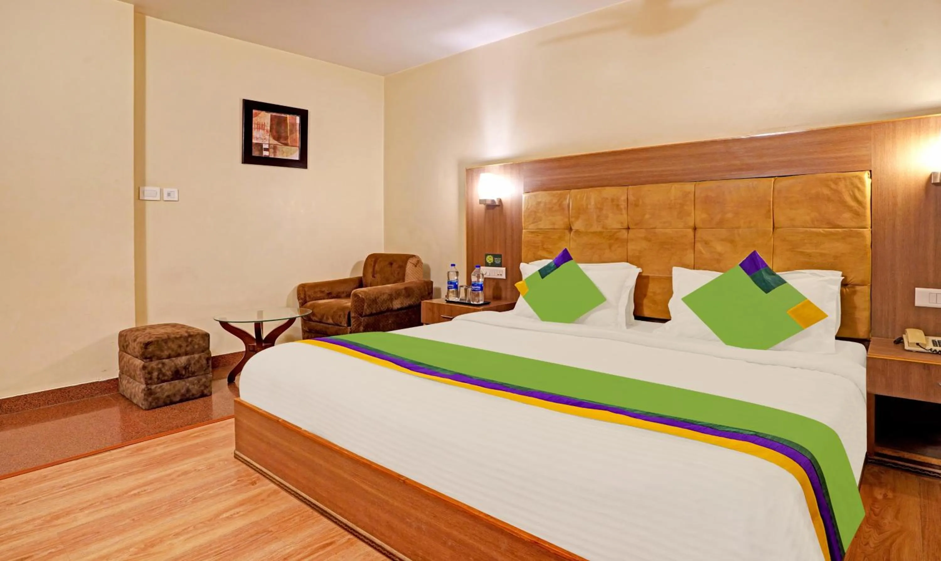 Bedroom, Bed in Treebo Royal Cm - City Center