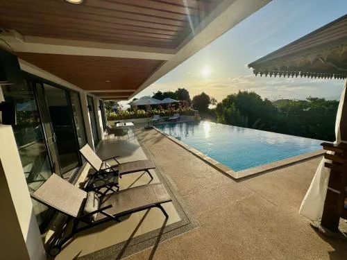 The Carma - stylish and luxury sea view pool villa