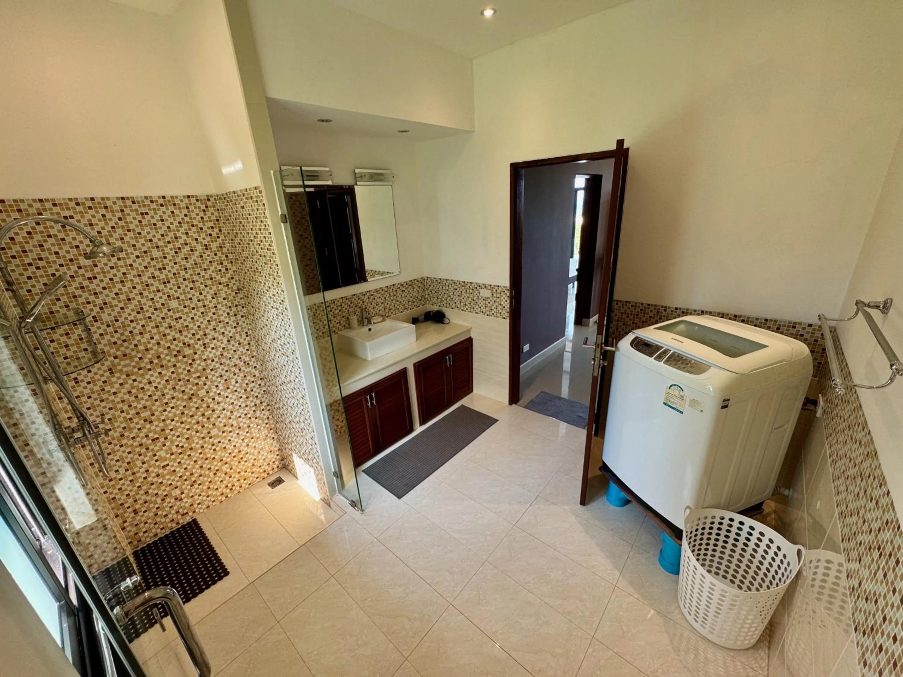 Bathroom in The Carma - stylish and luxury sea view pool villa