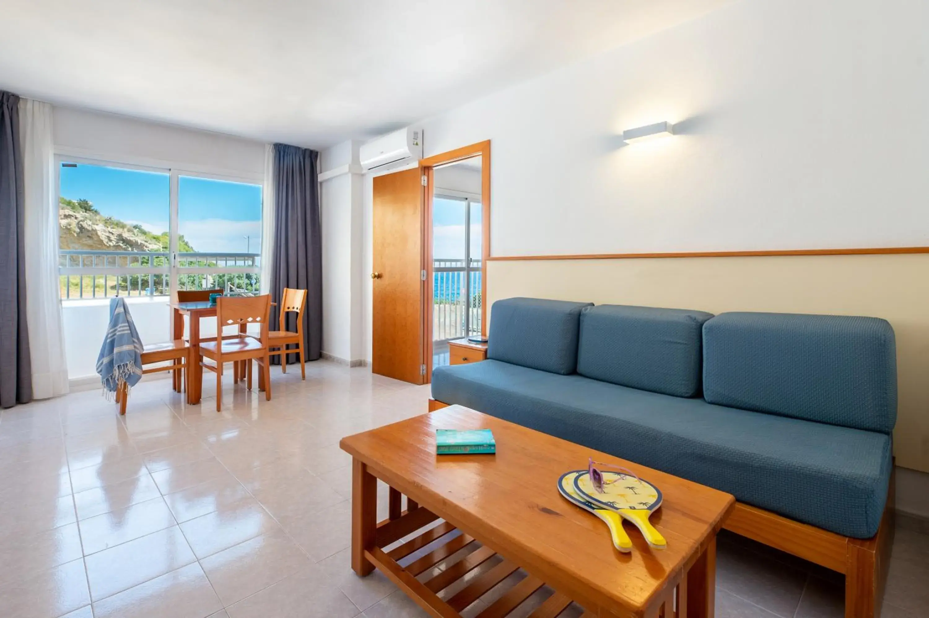 One-Bedroom Apartment with Lateral Sea View in Apartamentos Vibra Tropical Garden One-Bedroom Apartment with Lateral Sea View in Apartamentos Vibra Tropical Garden