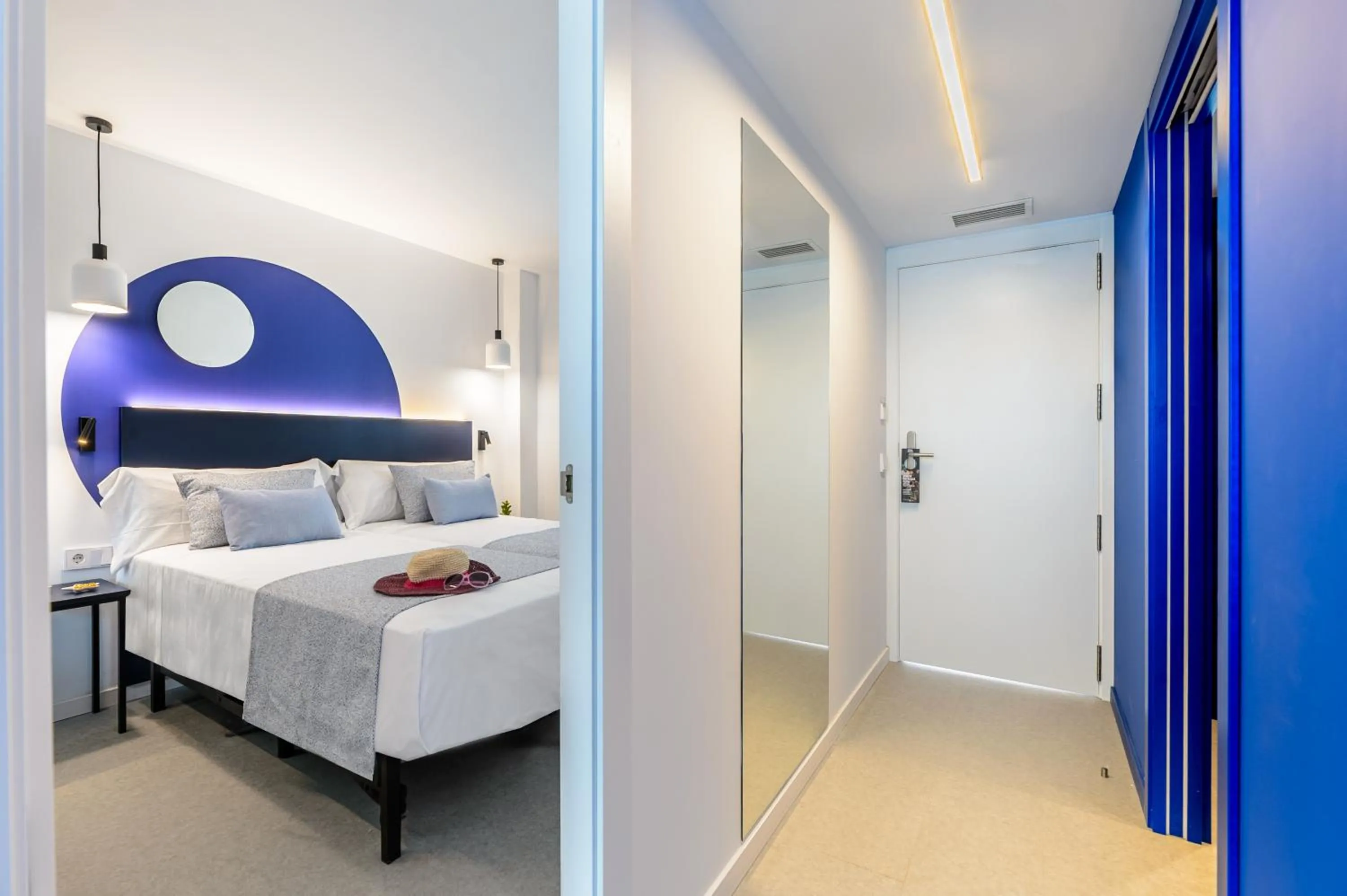 Bedroom, Bed in Apartamentos Vibra Jabeque Blue - Adults only -New Opening 2025