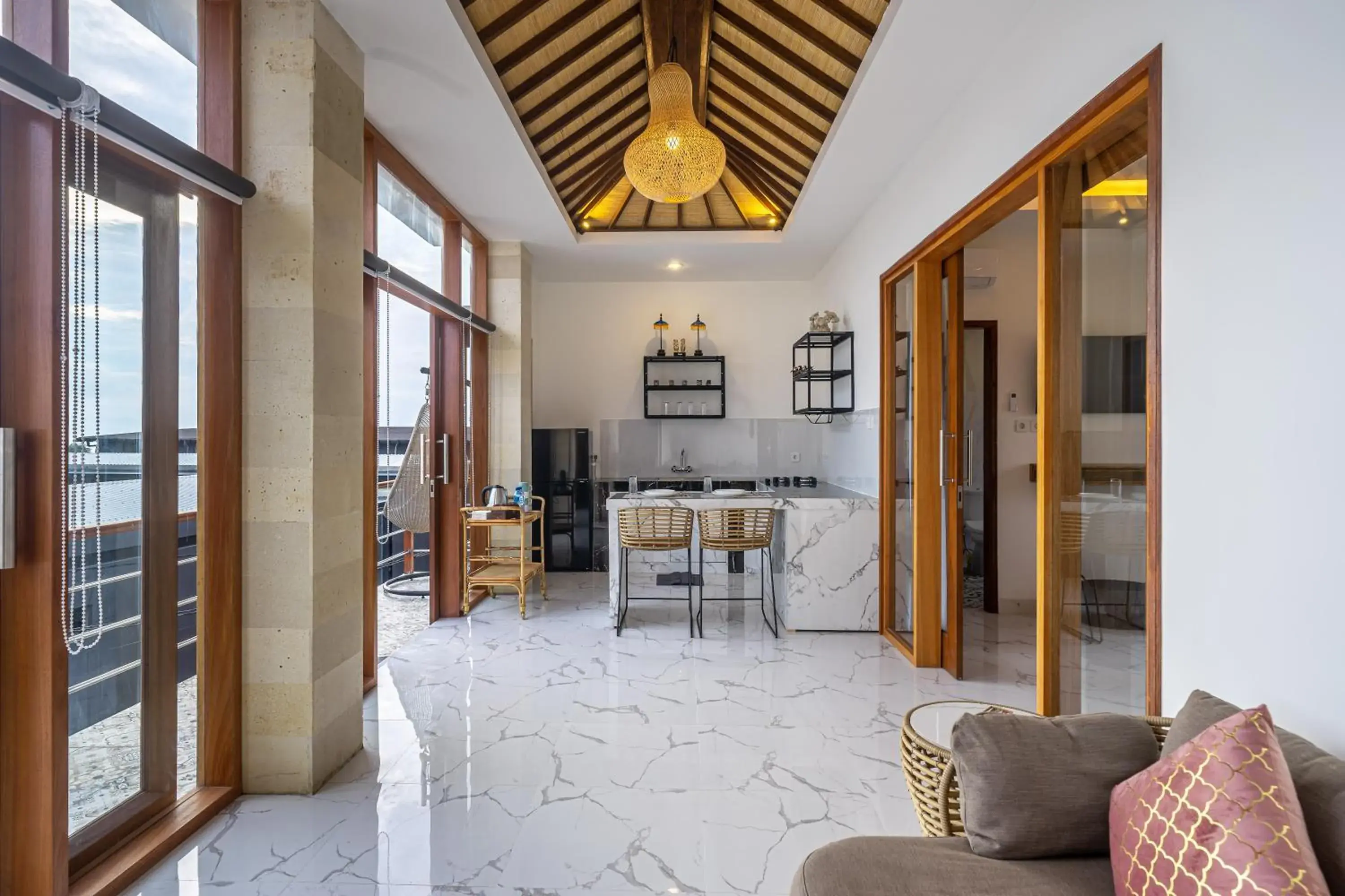 Deluxe Apartment in Kasmaran Bali Guest House Deluxe Apartment in Kasmaran Bali Guest House