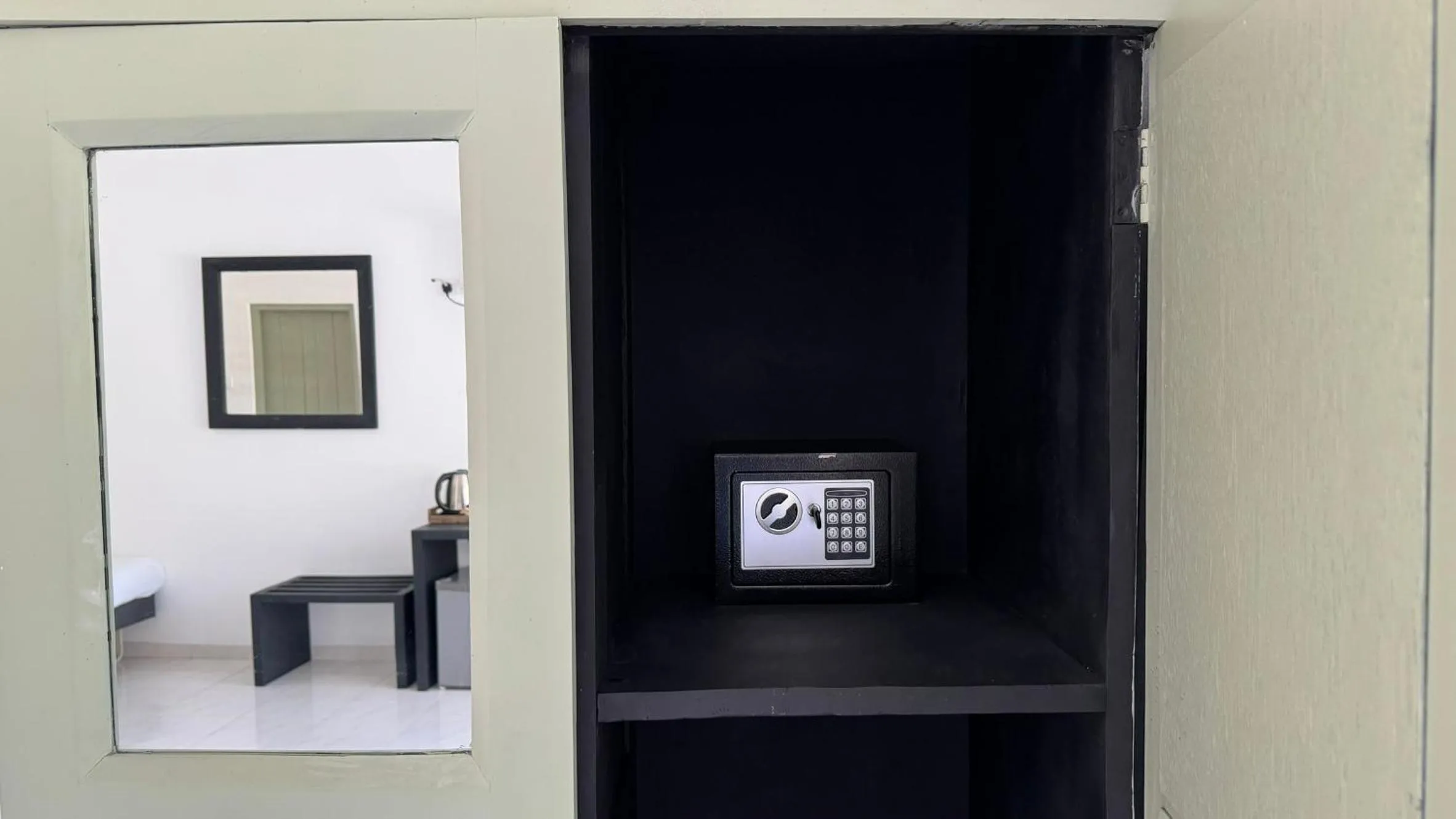 safe in Chill Hill Hikkaduwa