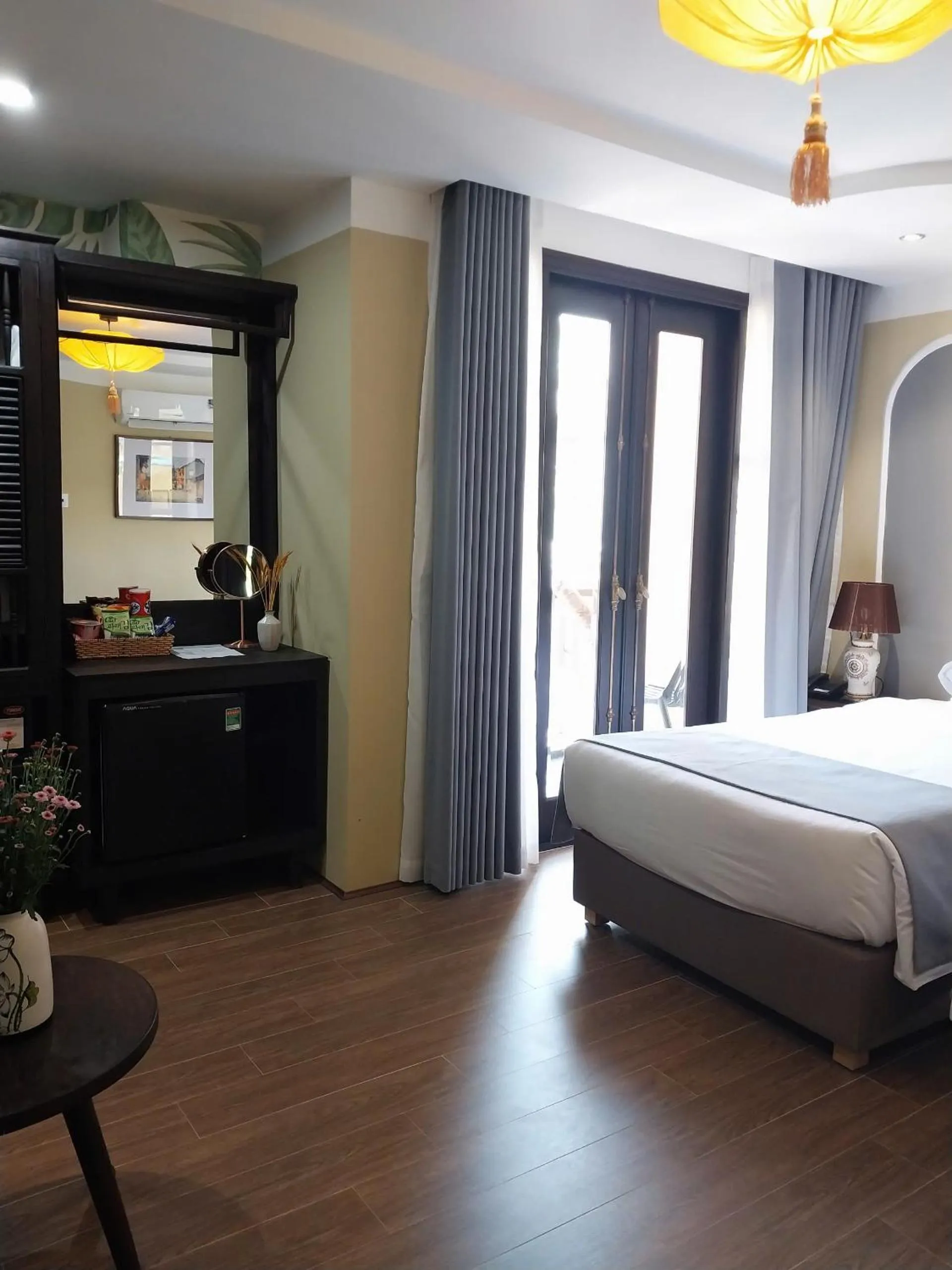 Photo of the whole room, Bed in Hoianan Boutique Hotel