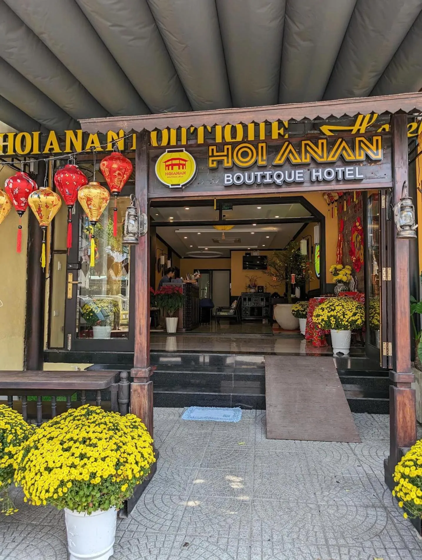 Facade/entrance in Hoianan Boutique Hotel