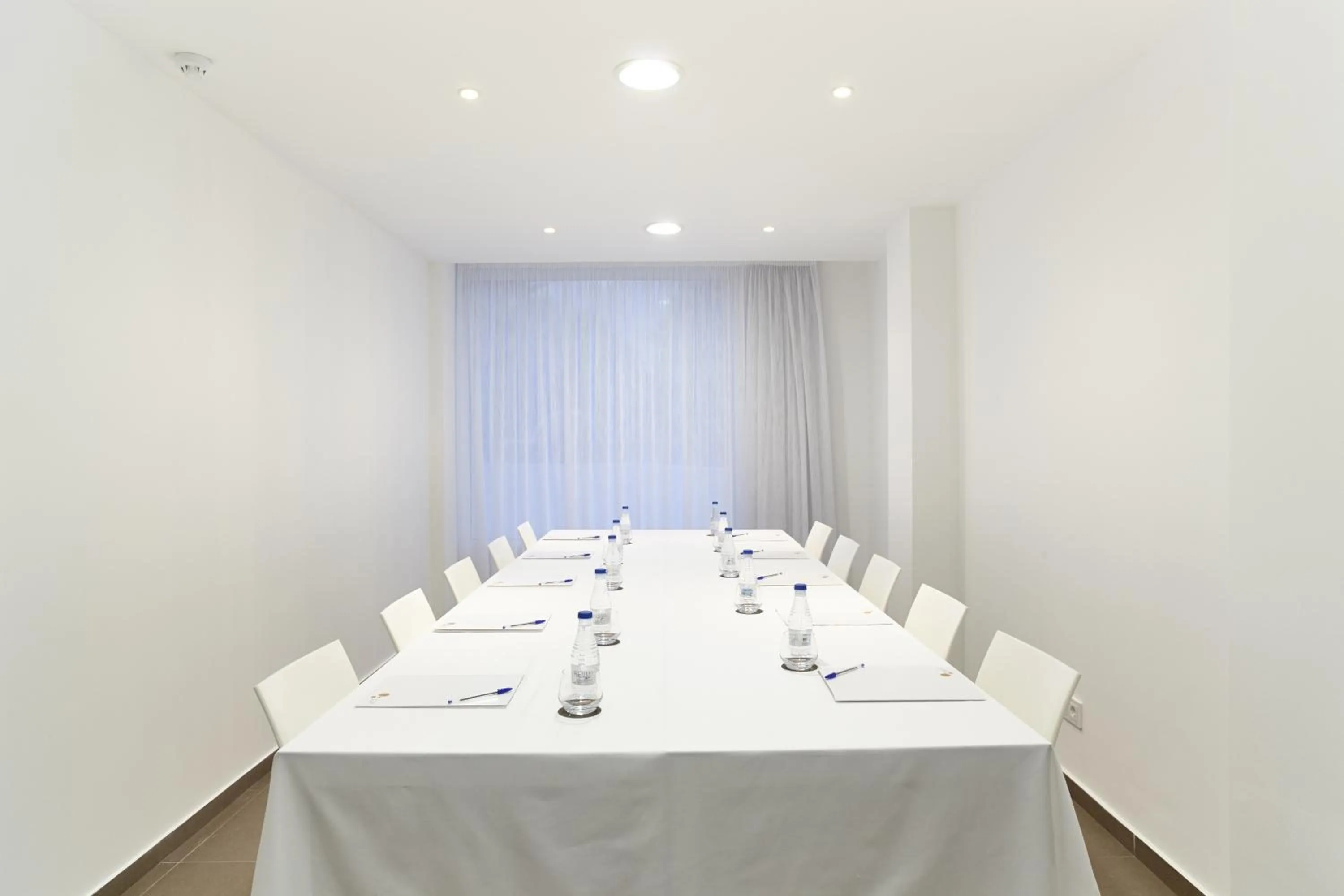 Business facilities in Ibiza Sun Apartments