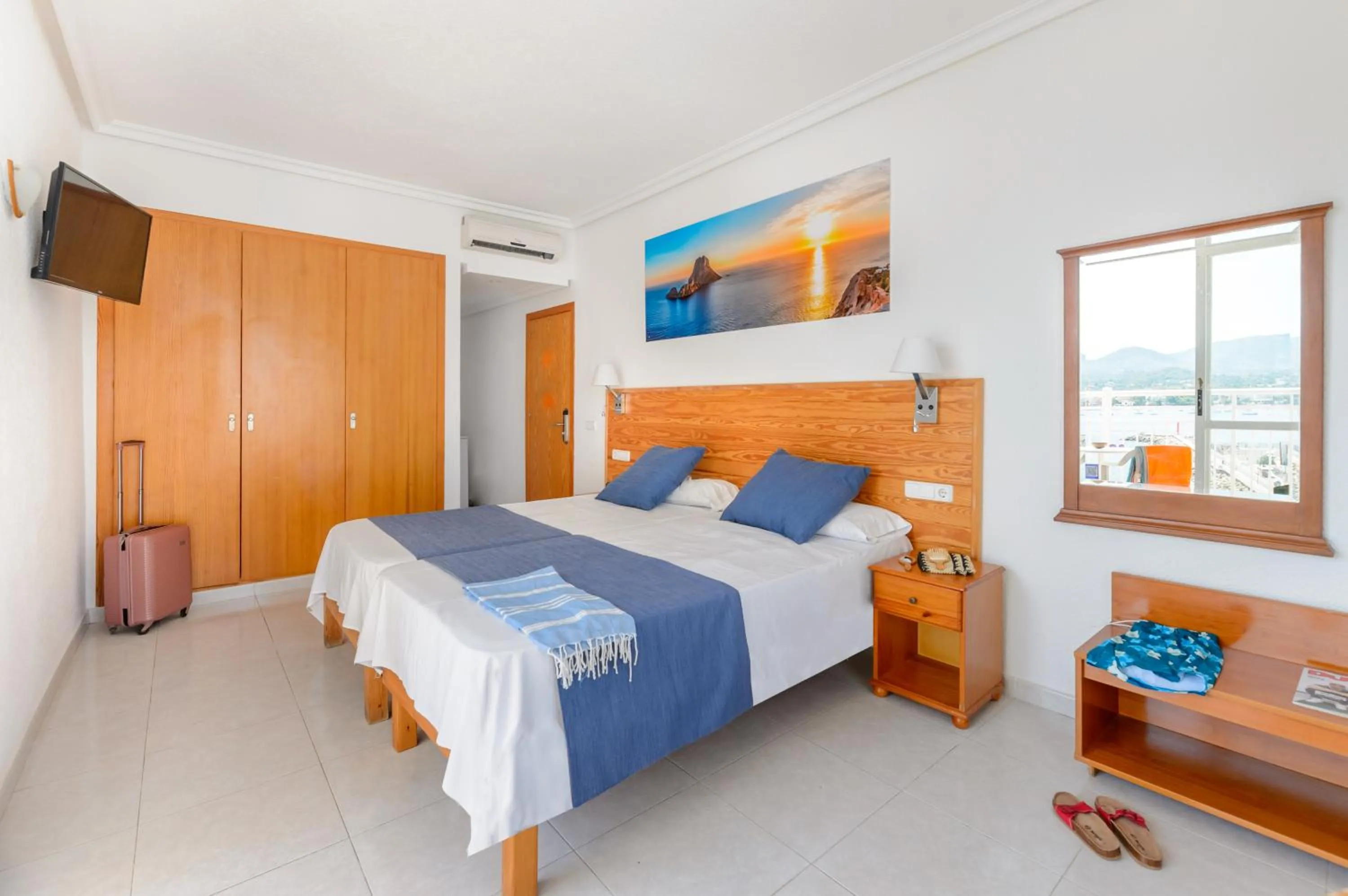 Photo of the whole room, Bed in Don Pepe