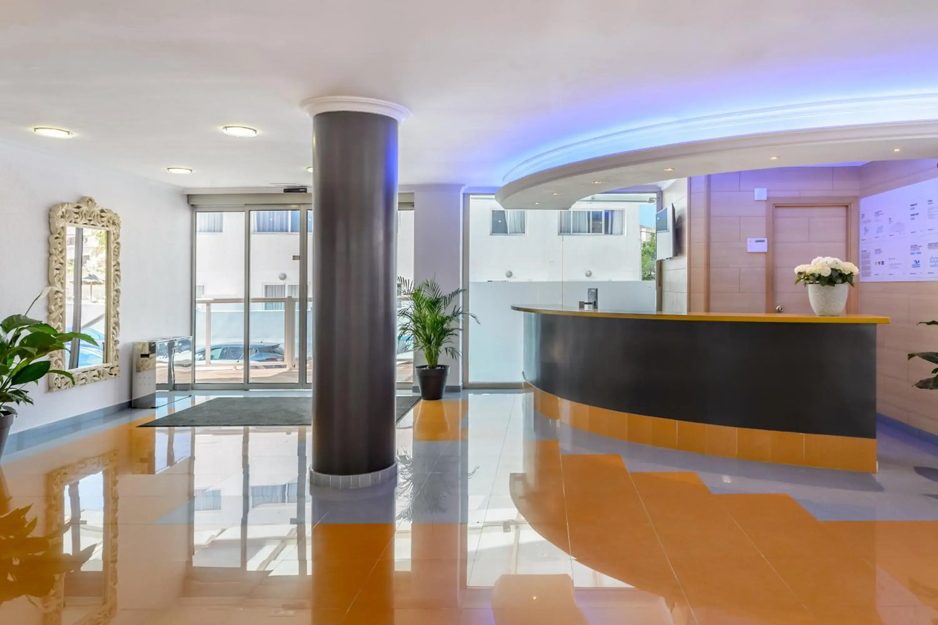 Lobby or reception in Aparthotel Vibra Sanan - Adults only Lobby or reception in Aparthotel Vibra Sanan - Adults only