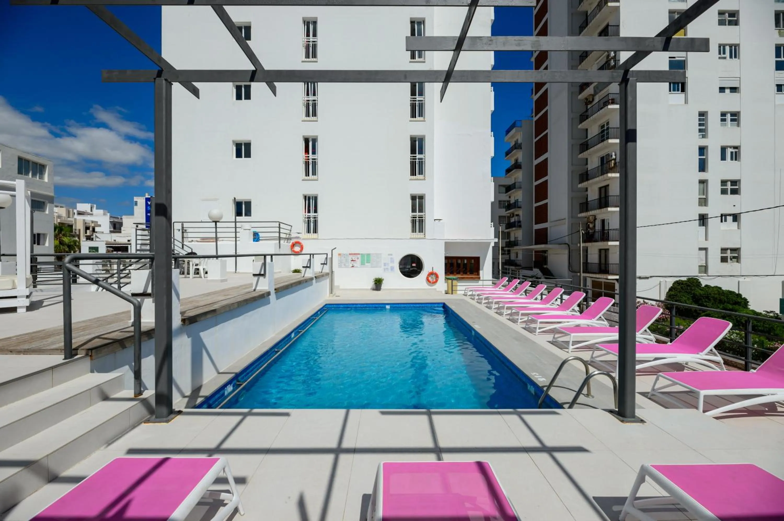 Swimming pool in Aparthotel Vibra Sanan - Adults only