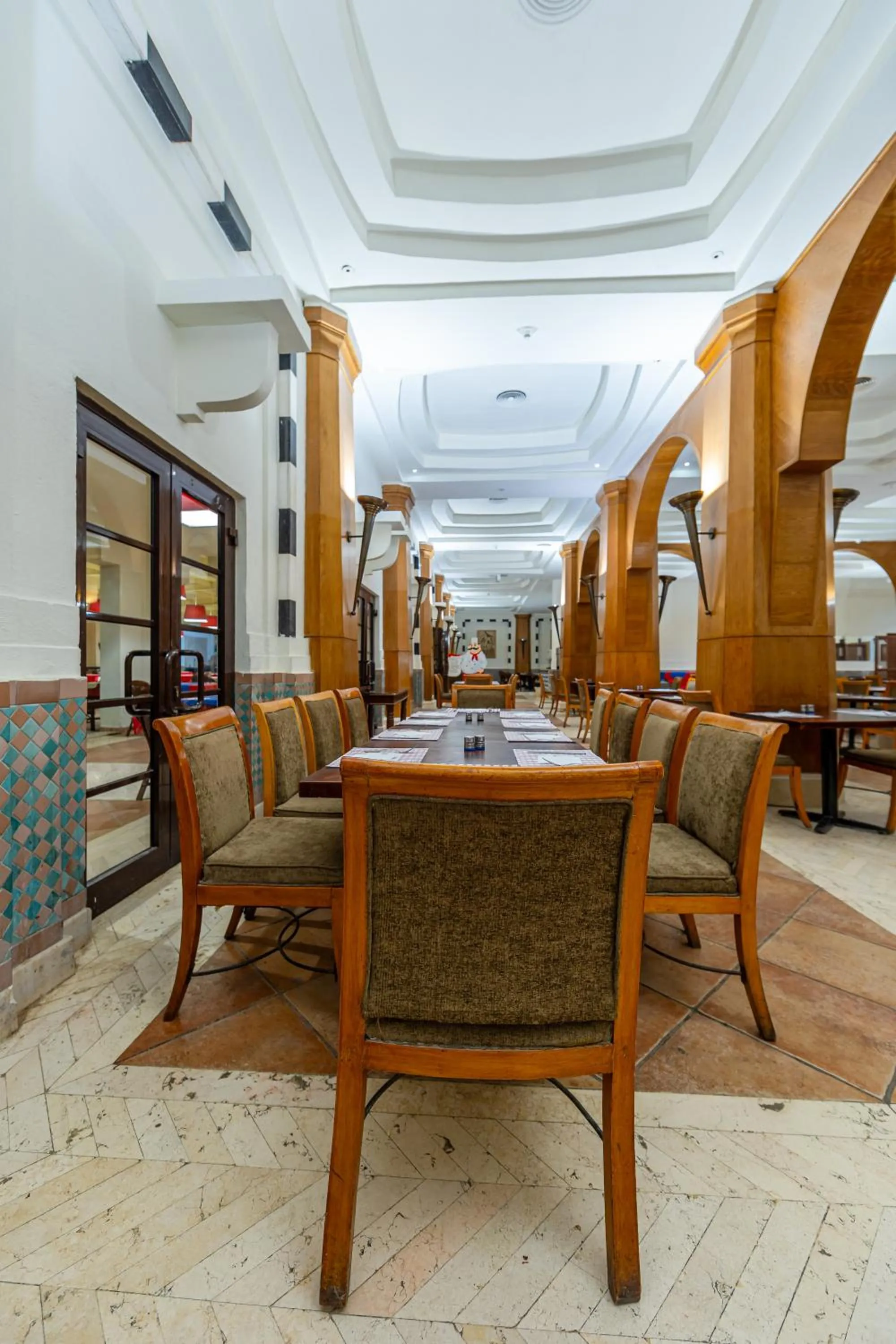 Restaurant/places to eat in Sharm Resort