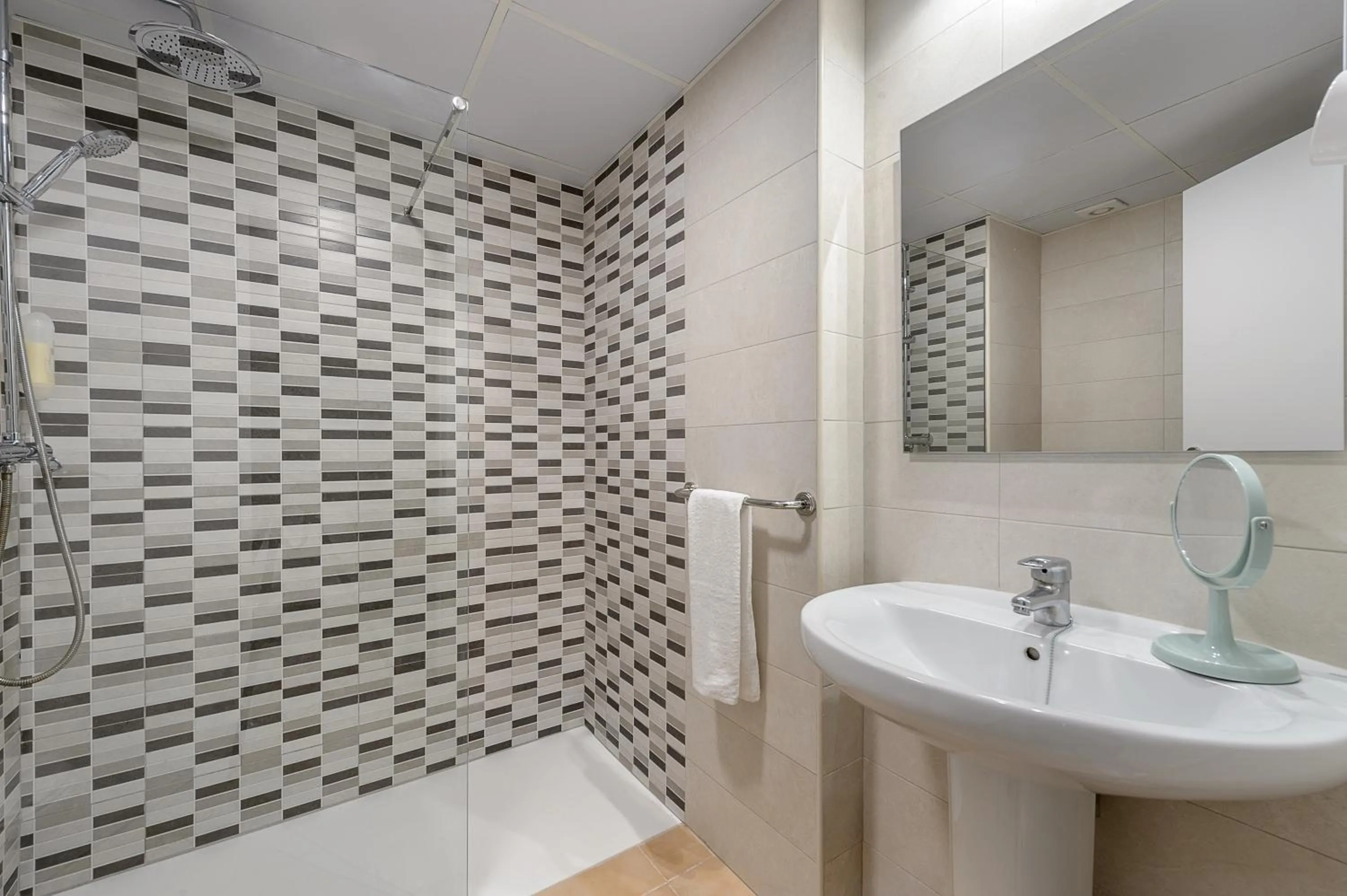 Bathroom in Hotel Vibra Marco Polo II - Adults only