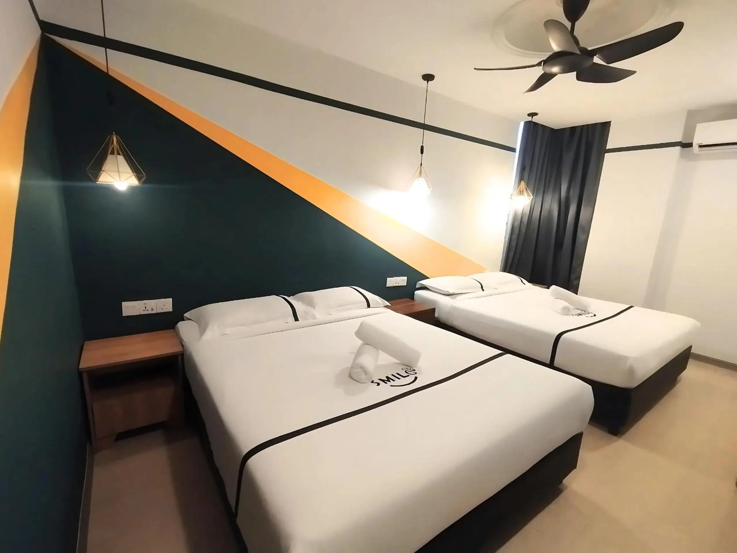 Bedroom, Bed in Smile Hotel Serdang South City
