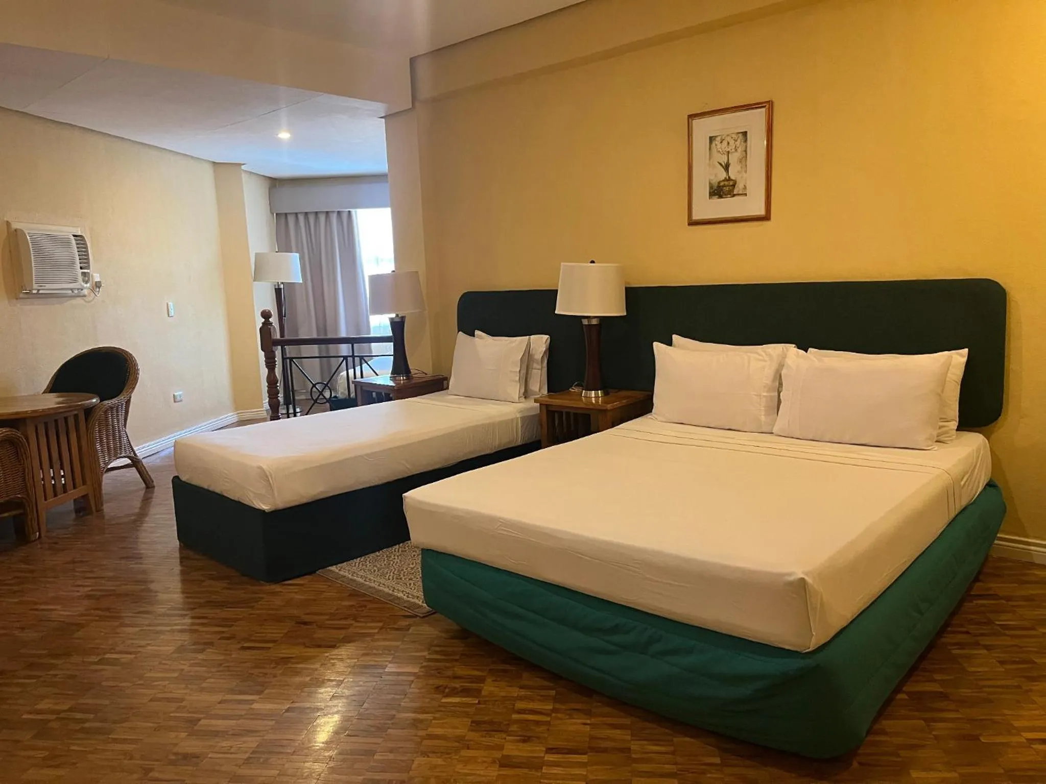 Bedroom, Bed in Coco Grande Hotel