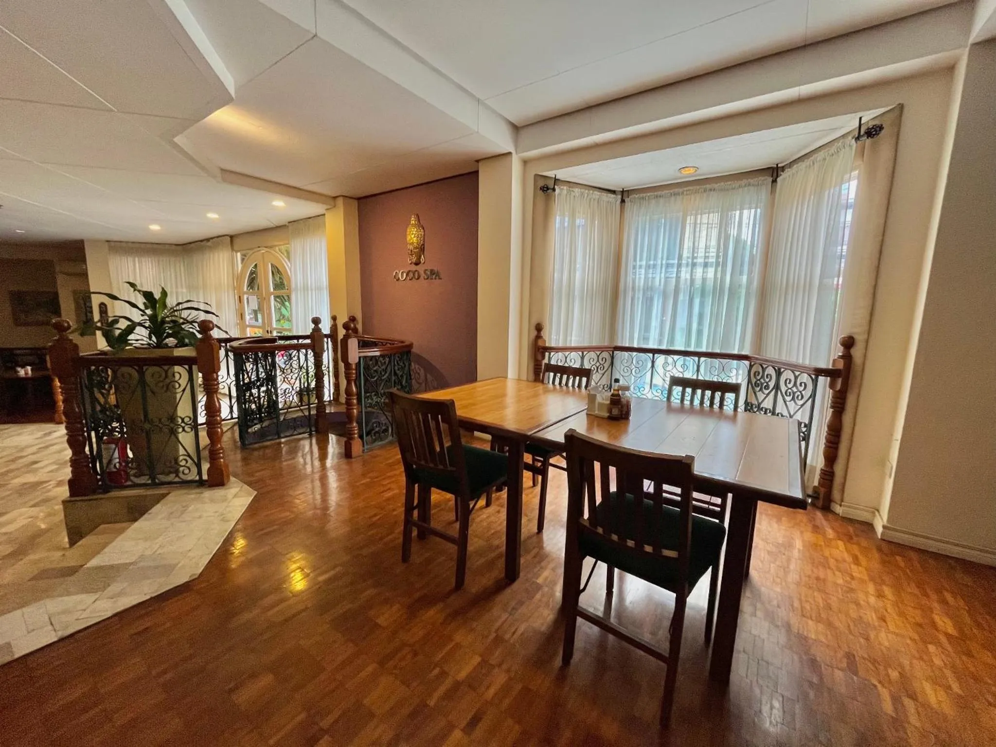 Seating area in Coco Grande Hotel