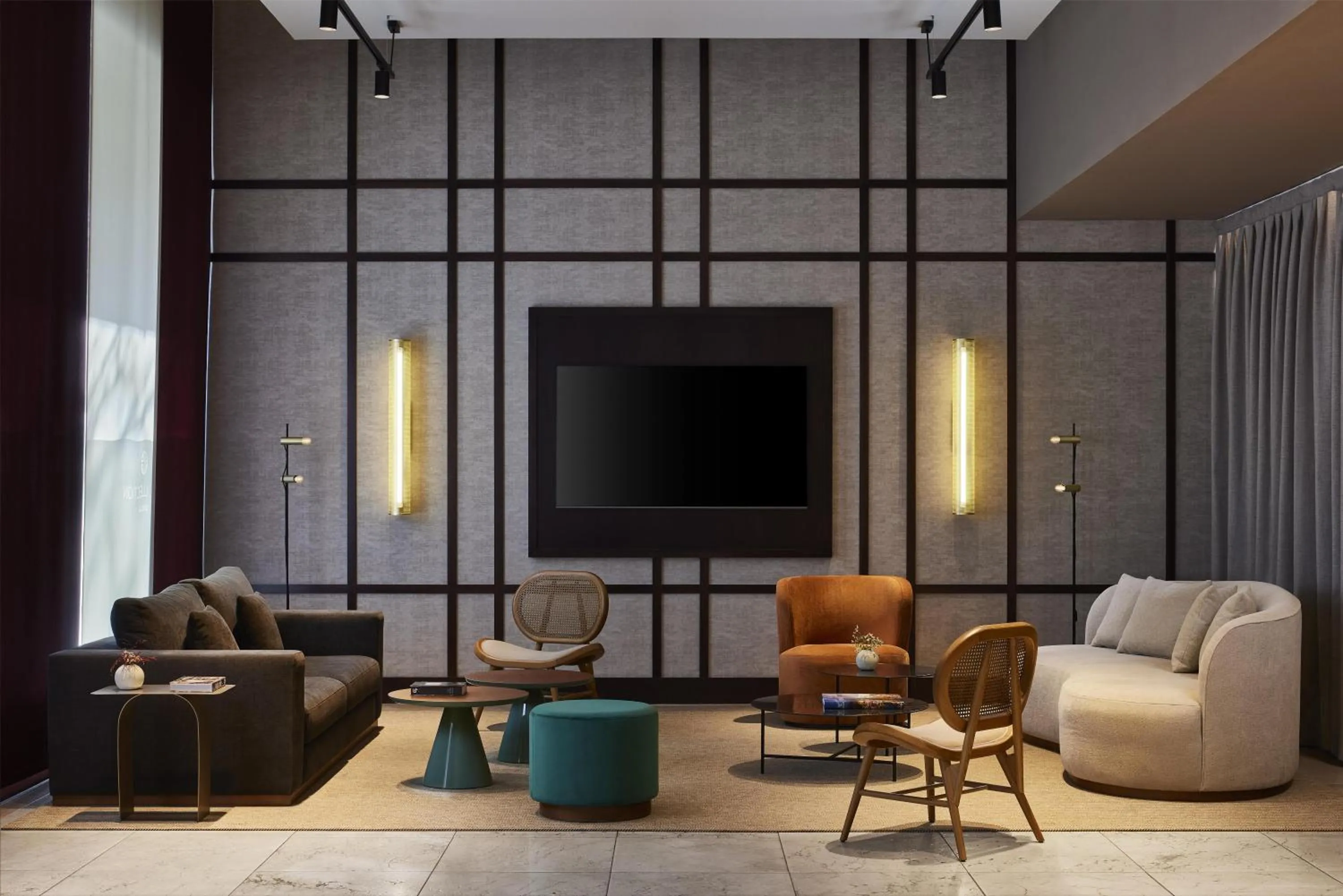 Lobby or reception in NH Collection Sevilla