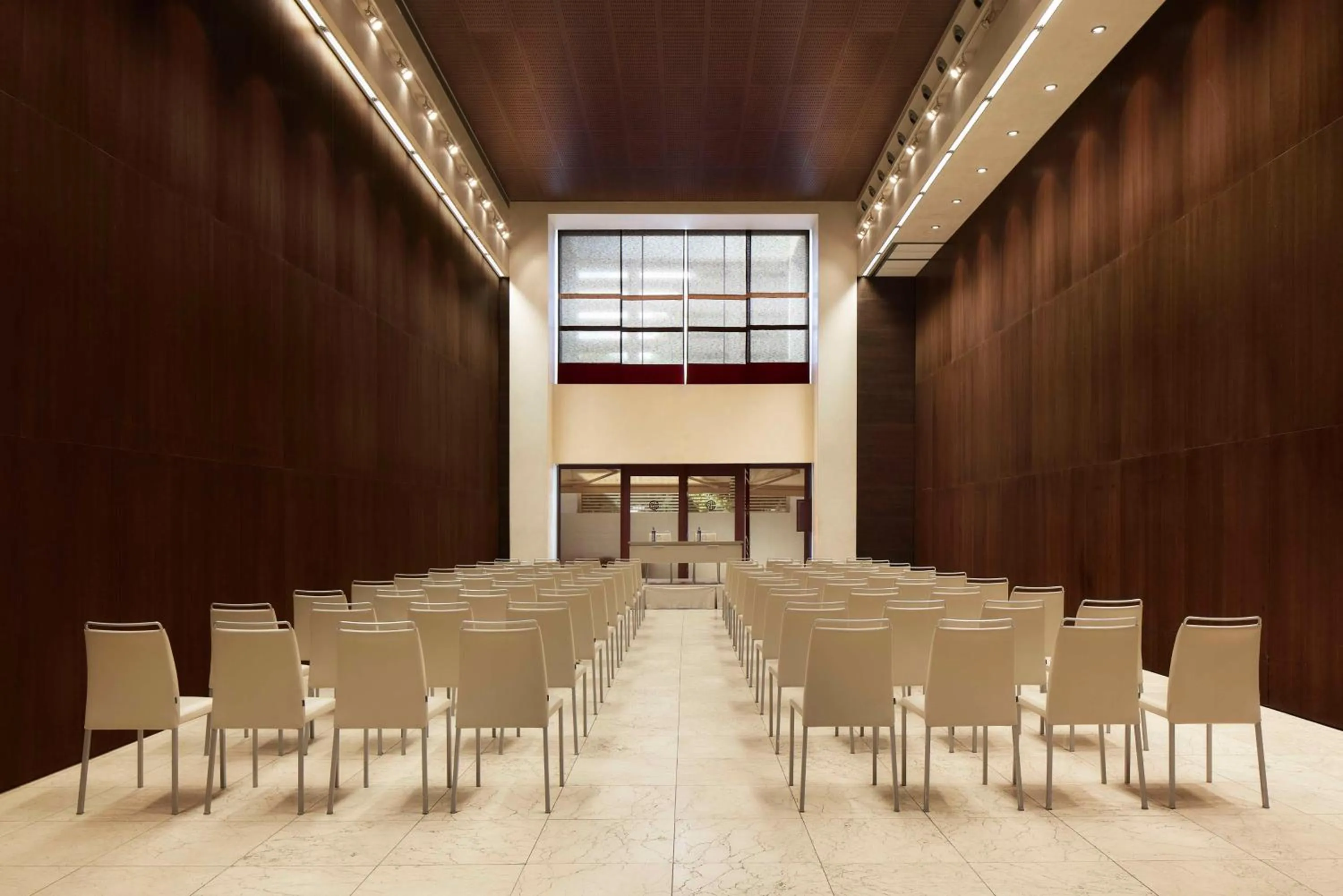 Meeting/conference room in NH Collection Sevilla