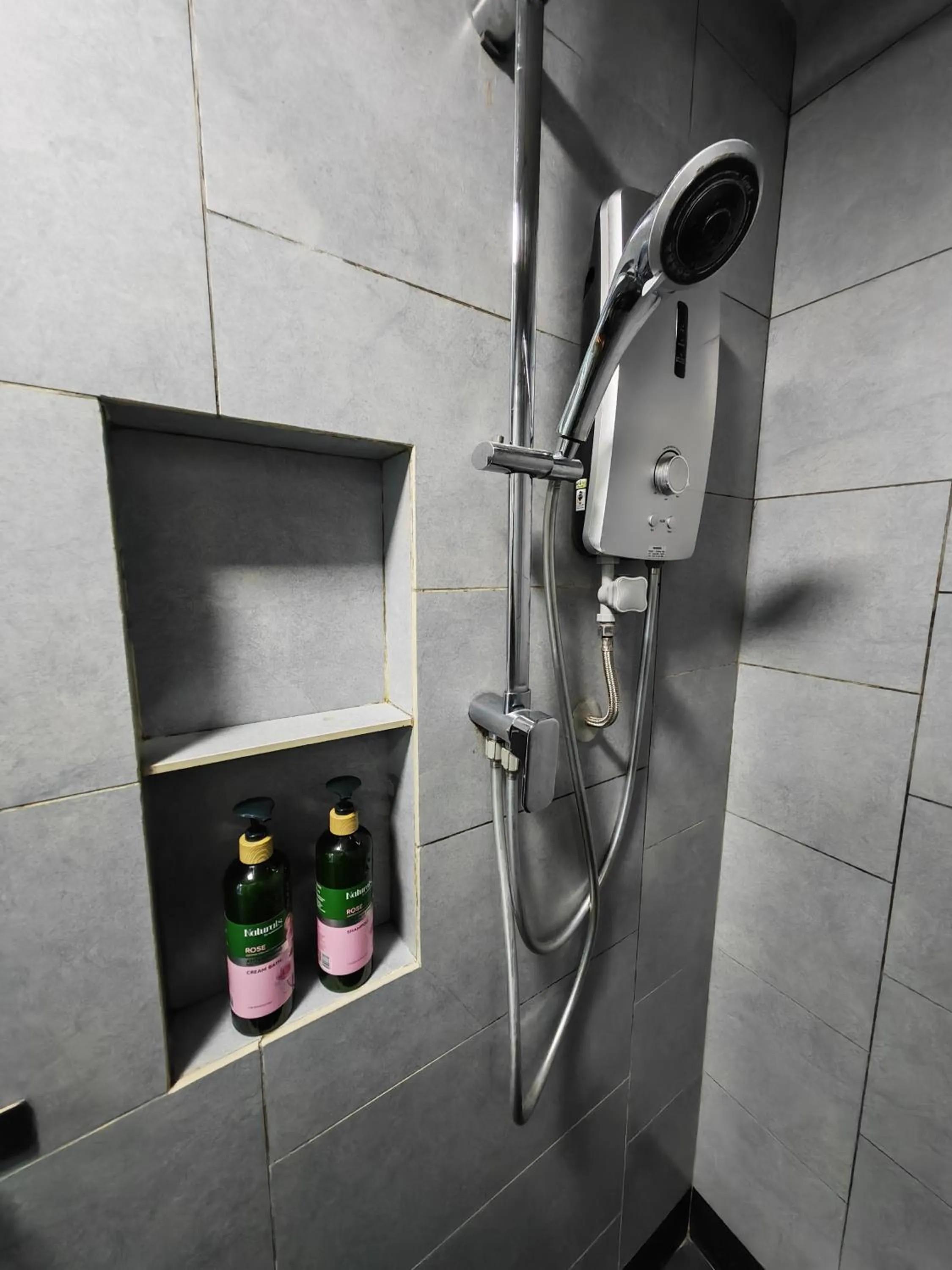 Luca Suites - Jesselton Quay