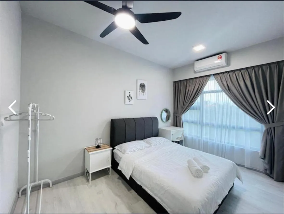 Bed in TF Sunset Ocean View Homestay - Jesselton Quay