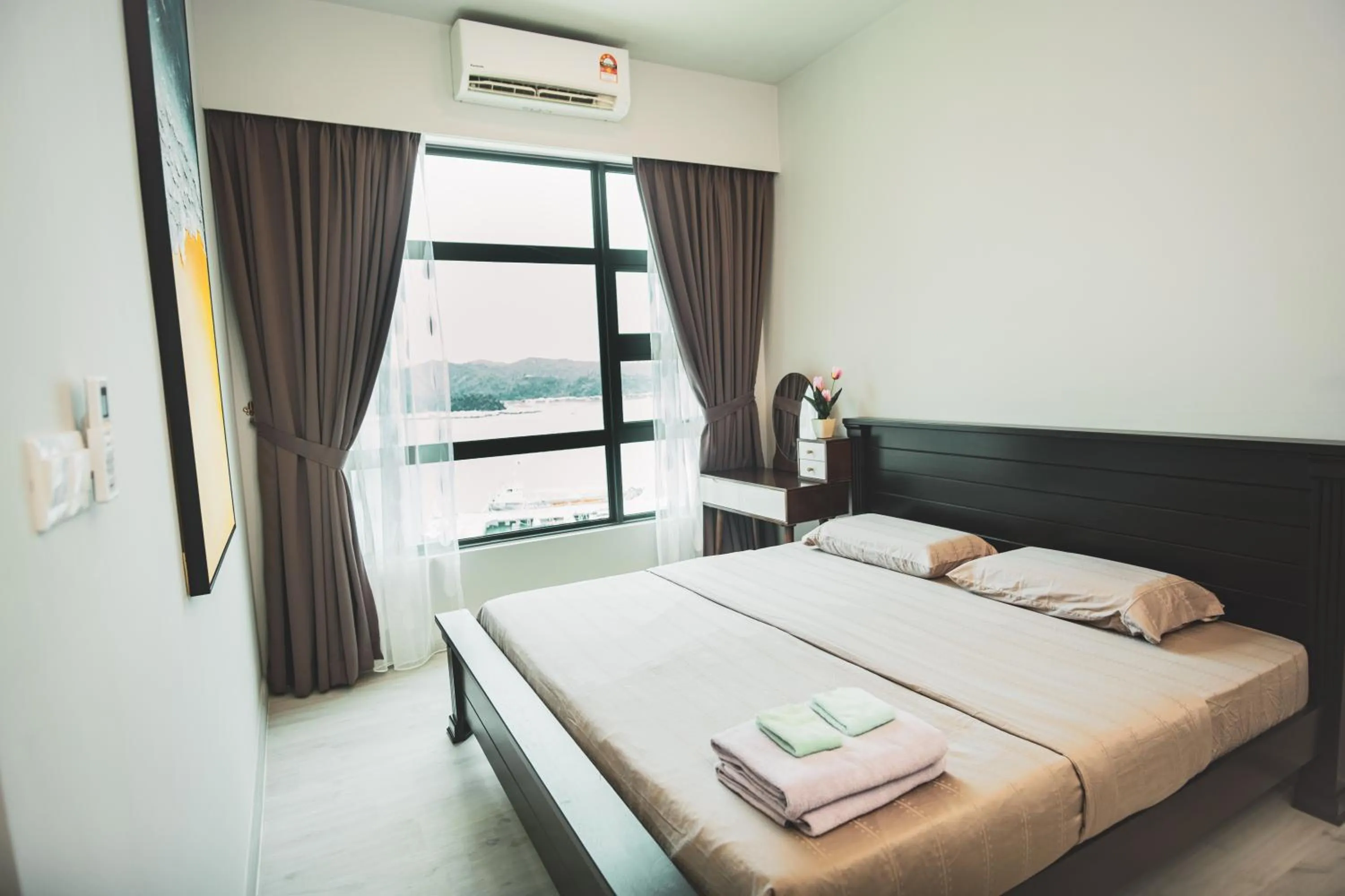 Bedroom, Bed in TF Sunset Ocean View Homestay - Jesselton Quay