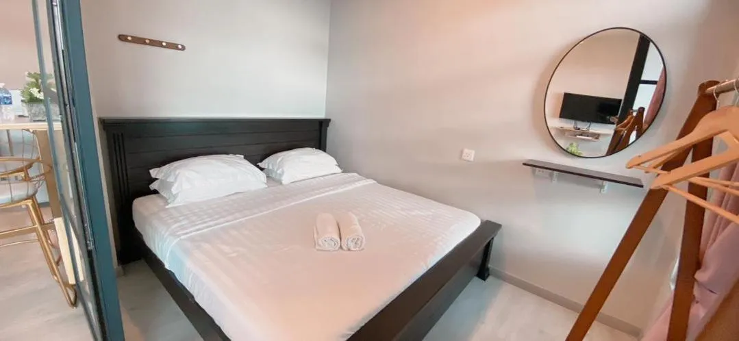 Bed in TF Sunset Ocean View Homestay - Jesselton Quay