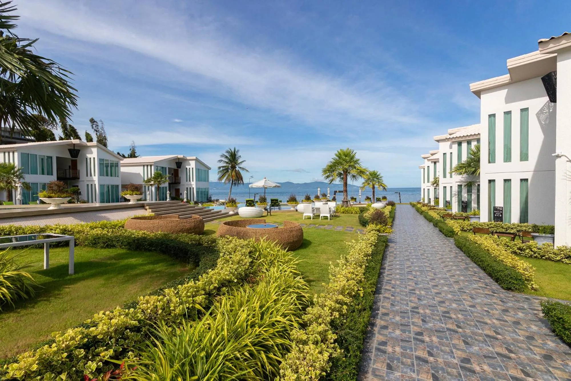 Garden in Vannee Golden Sands Beachfront Resort