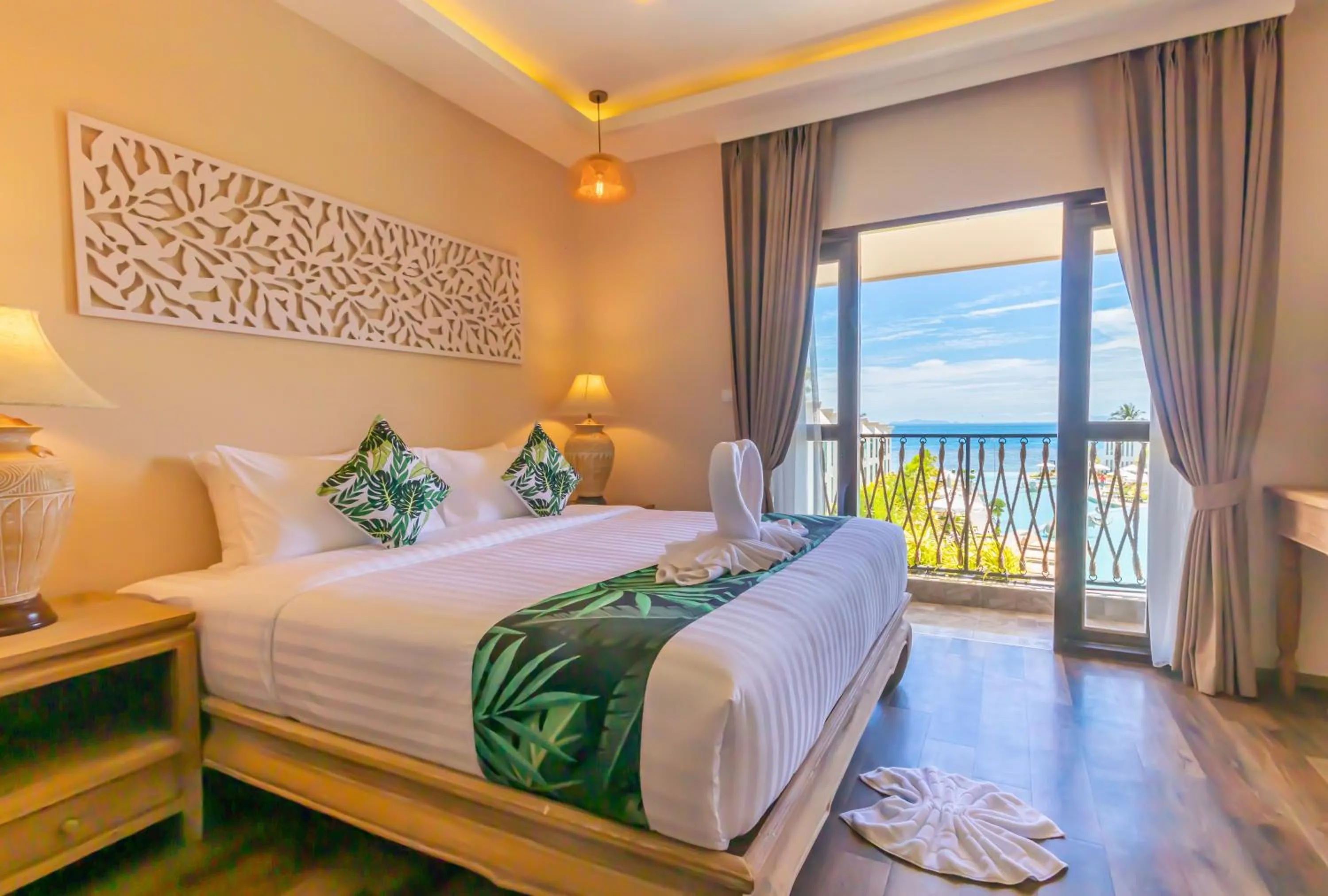 Bedroom, Bed in Vannee Golden Sands Beachfront Resort