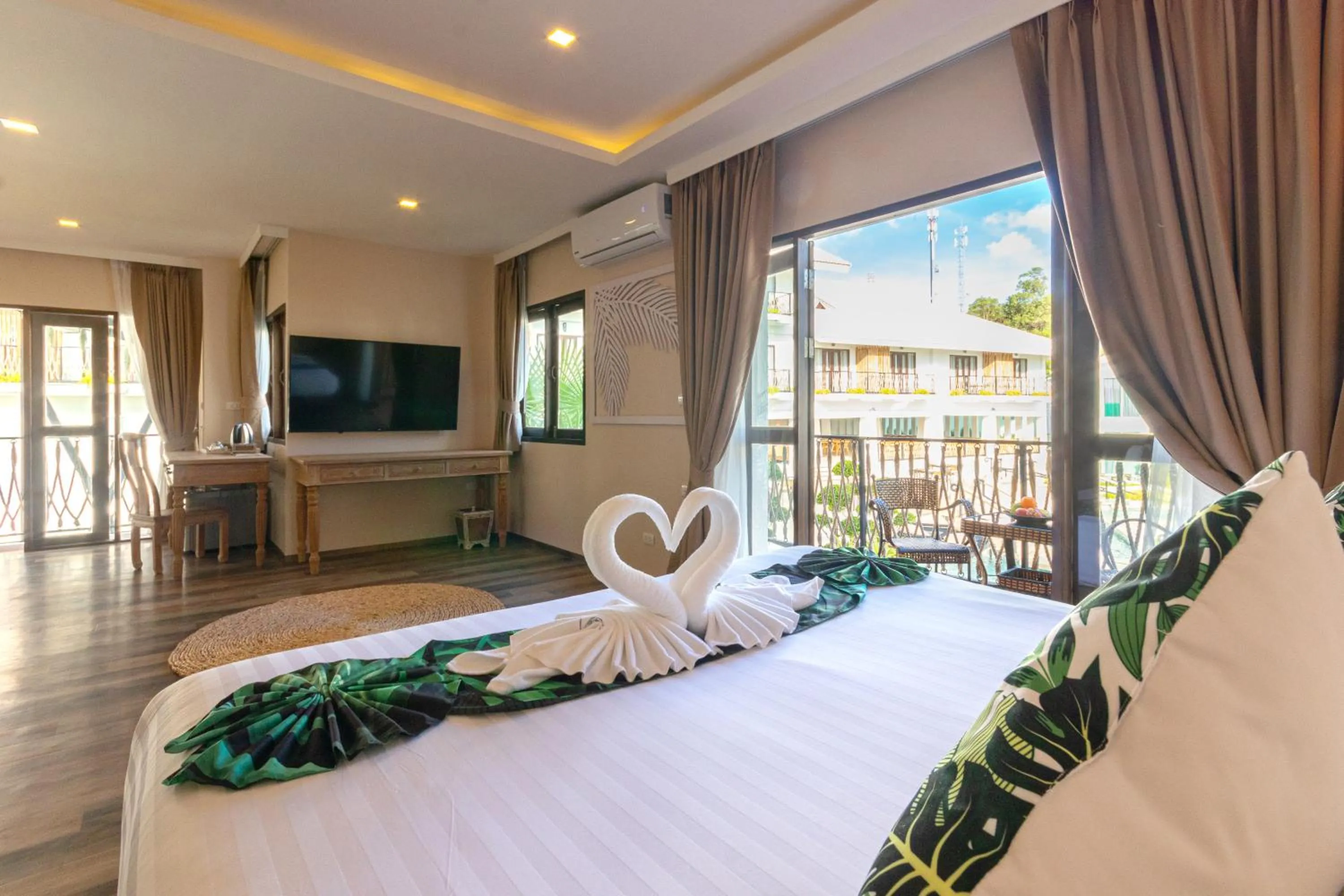 Bed in Vannee Golden Sands Beachfront Resort