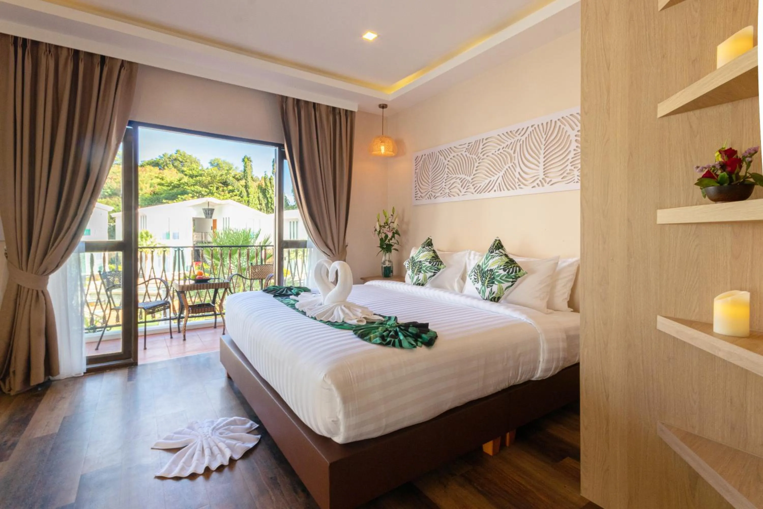 Bedroom, Bed in Vannee Golden Sands Beachfront Resort