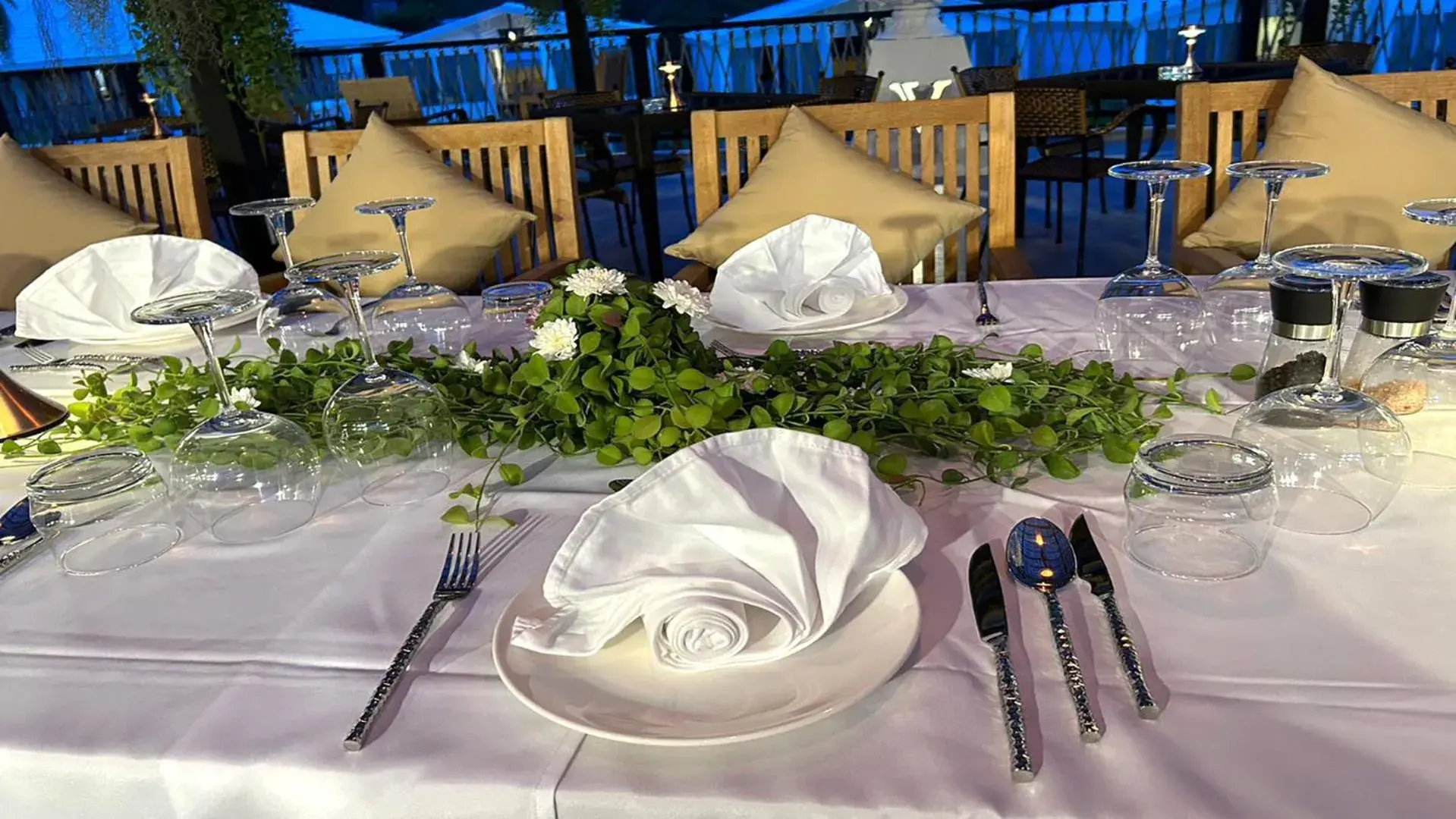 Restaurant/places to eat in Vannee Golden Sands Beachfront Resort Restaurant/places to eat in Vannee Golden Sands Beachfront Resort