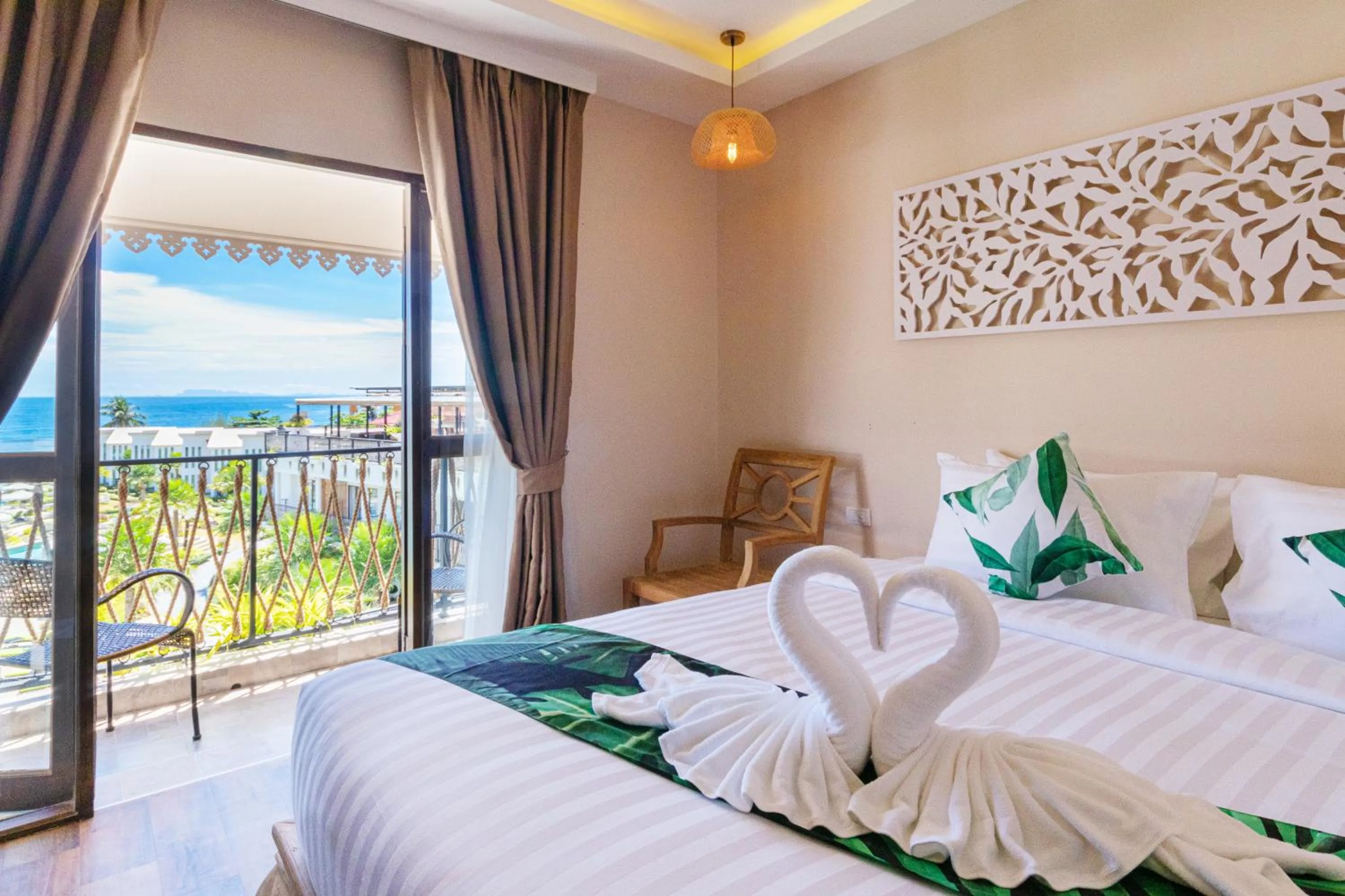 Bed in Vannee Golden Sands Beachfront Resort