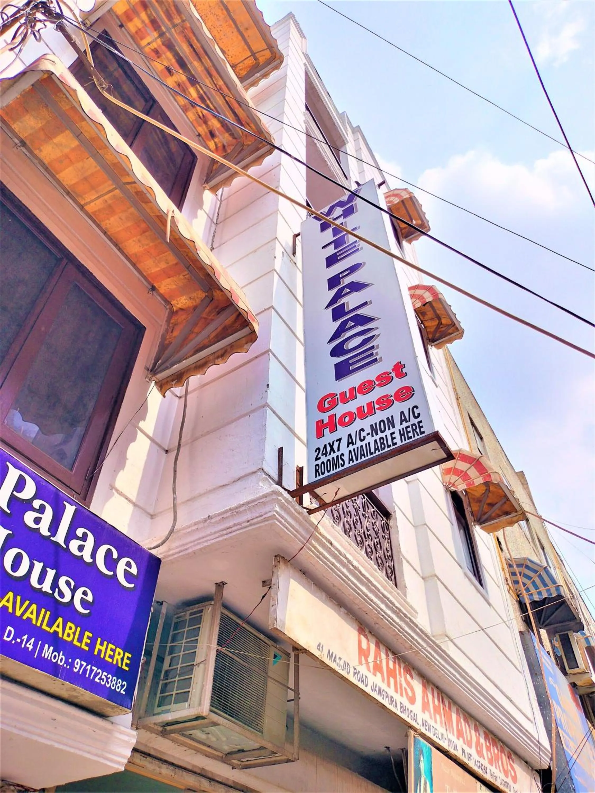Property building in Hotel White Palace,Nizamuddin Railway Station