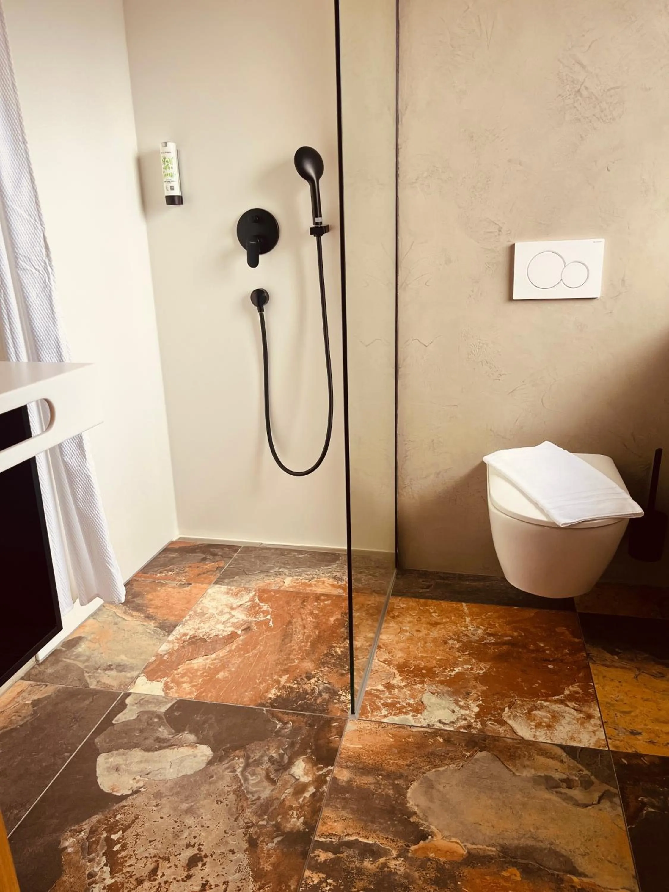 Bathroom in Hotel Simader