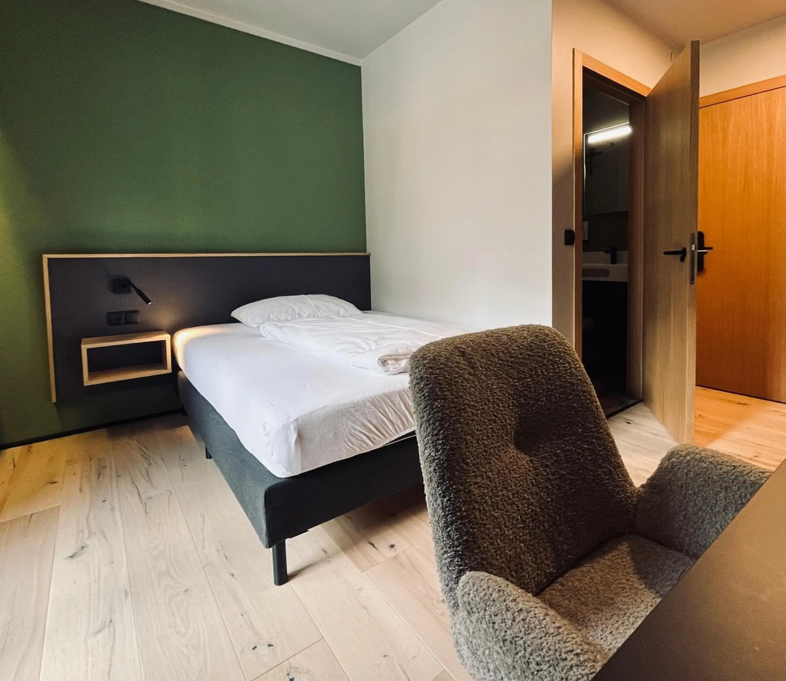 Single Room with Balcony - single occupancy in Hotel Simader Single Room with Balcony - single occupancy in Hotel Simader