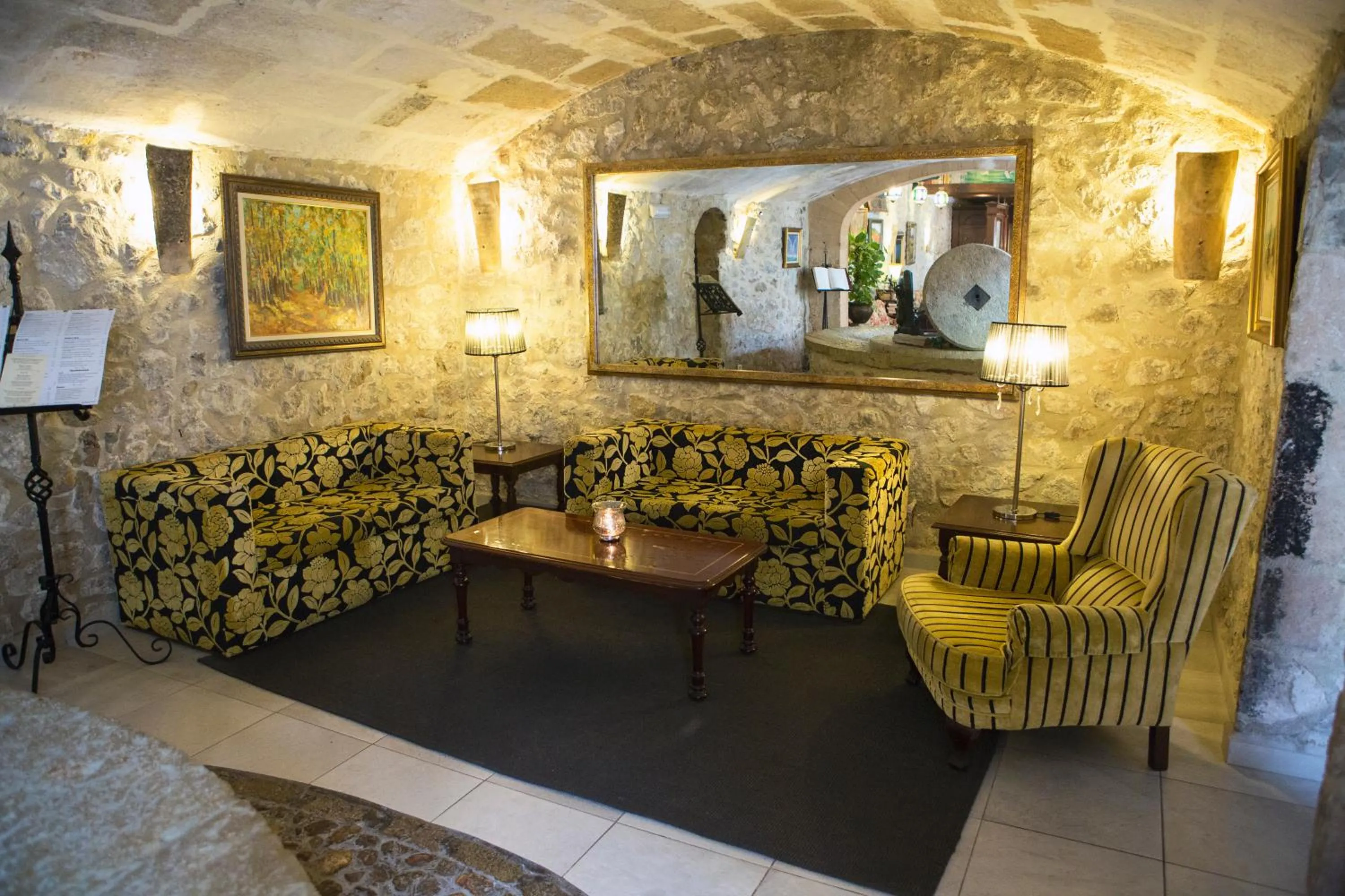 Lounge or bar in Monnaber Nou Finca Hotel & Spa