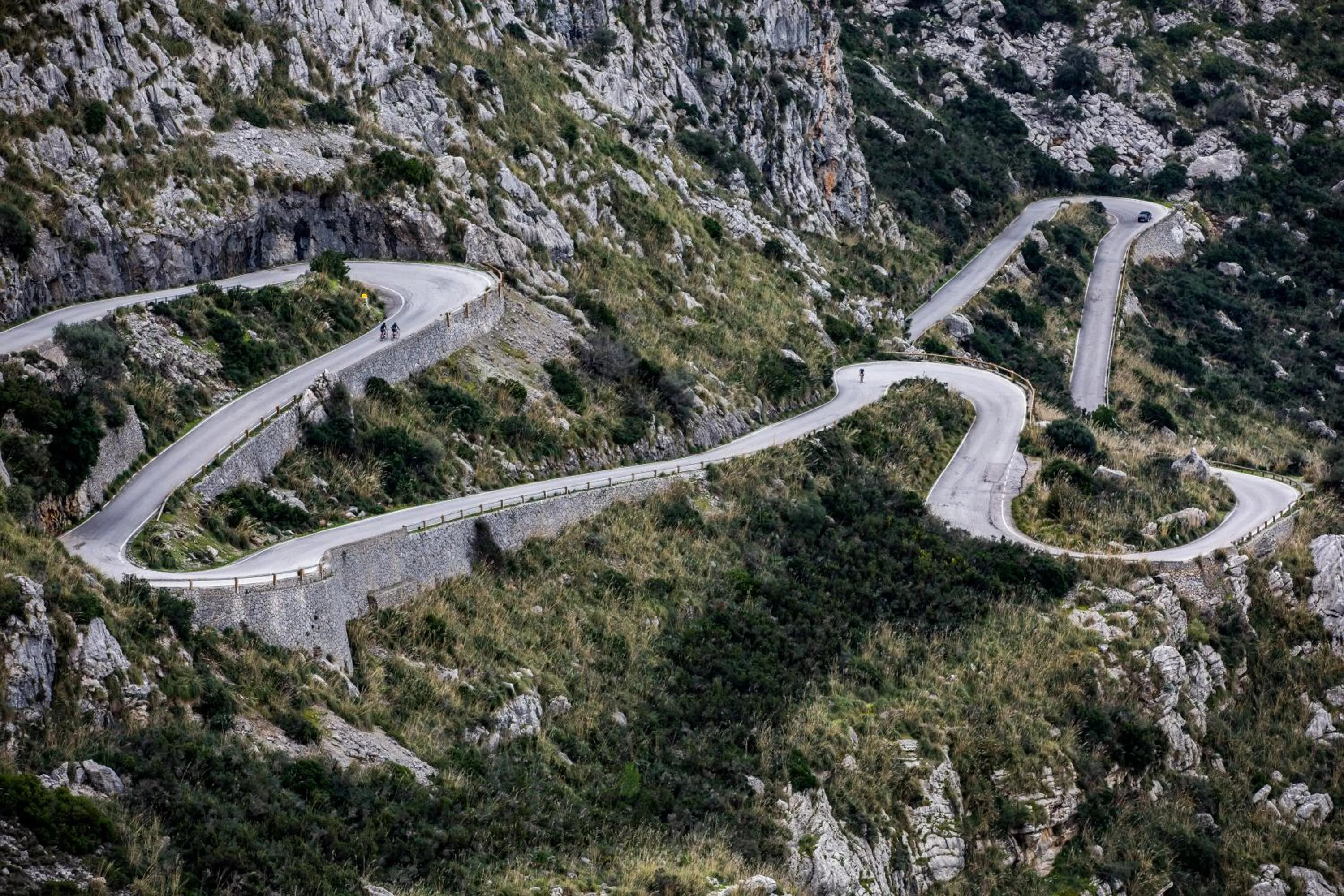 Cycling in Monnaber Nou Finca Hotel & Spa