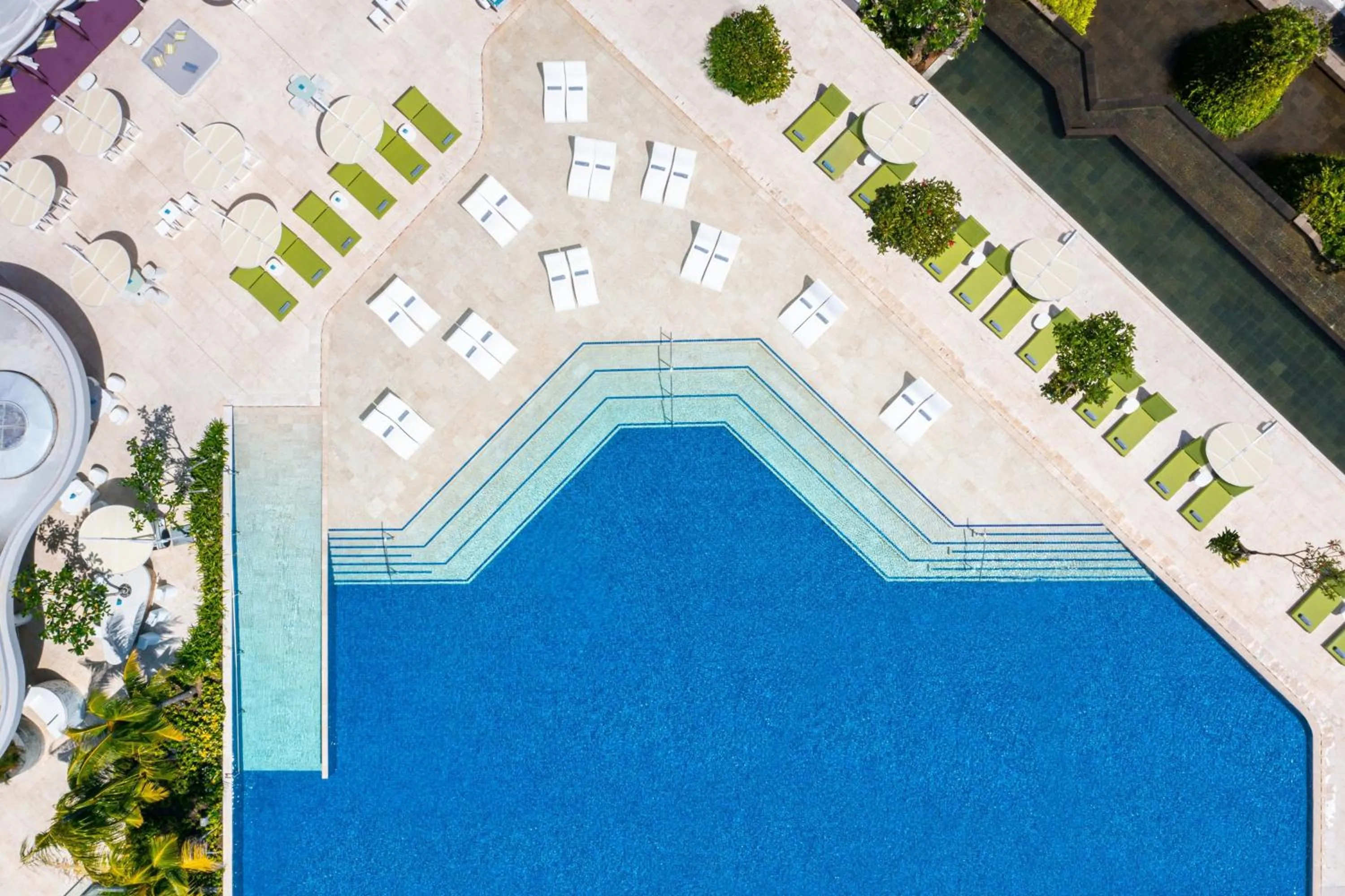 Swimming pool in Marriott's Bali Nusa Dua Terrace