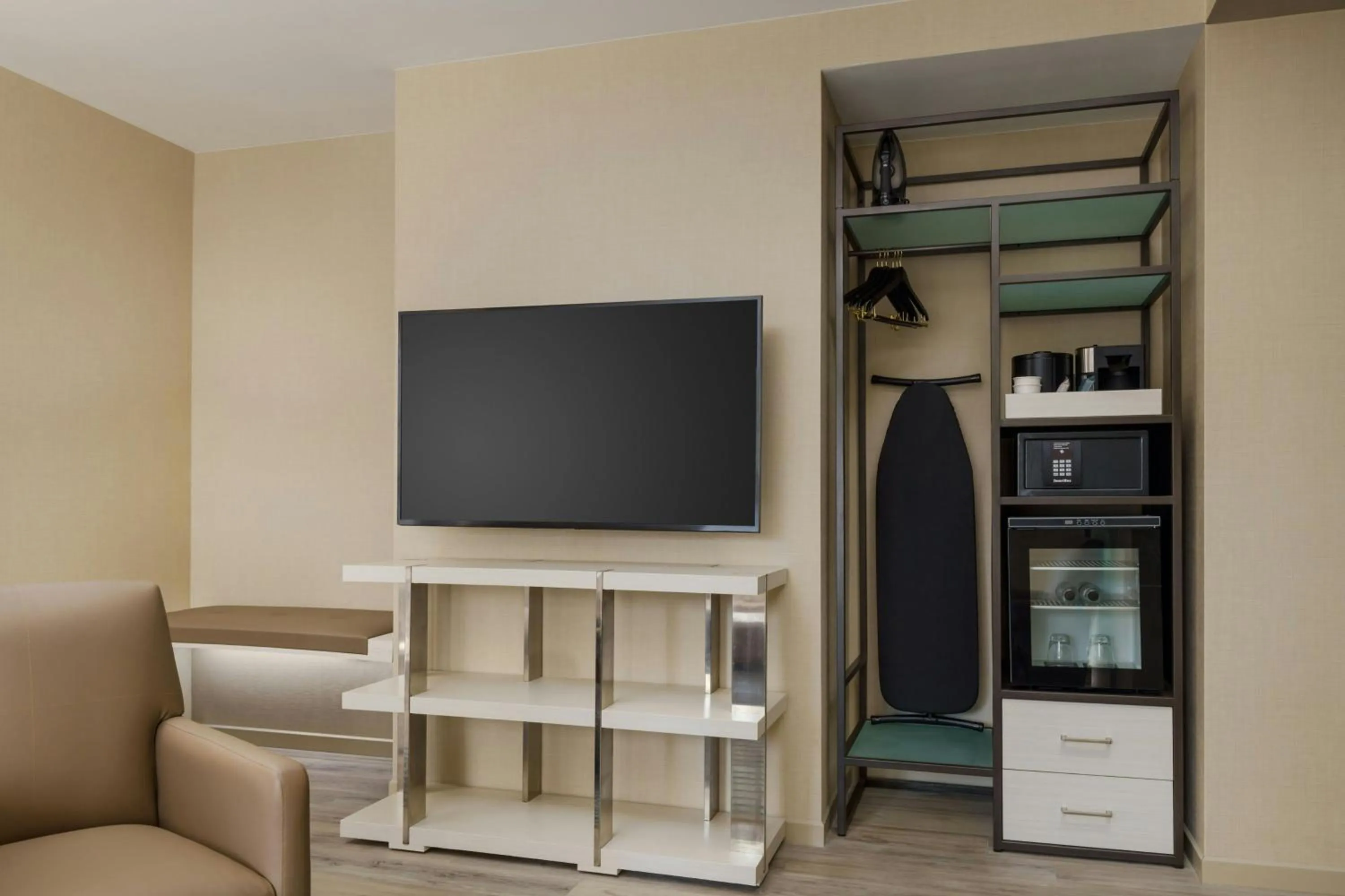 Photo of the whole room in AC Hotel St Petersburg Downtown