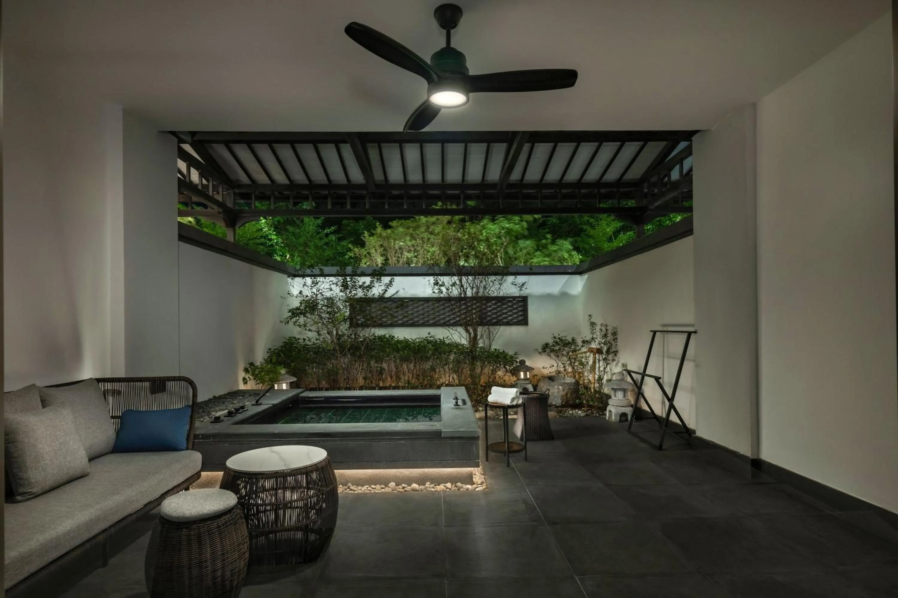 Photo of the whole room in Sheraton Maoming Hot Spring Resort