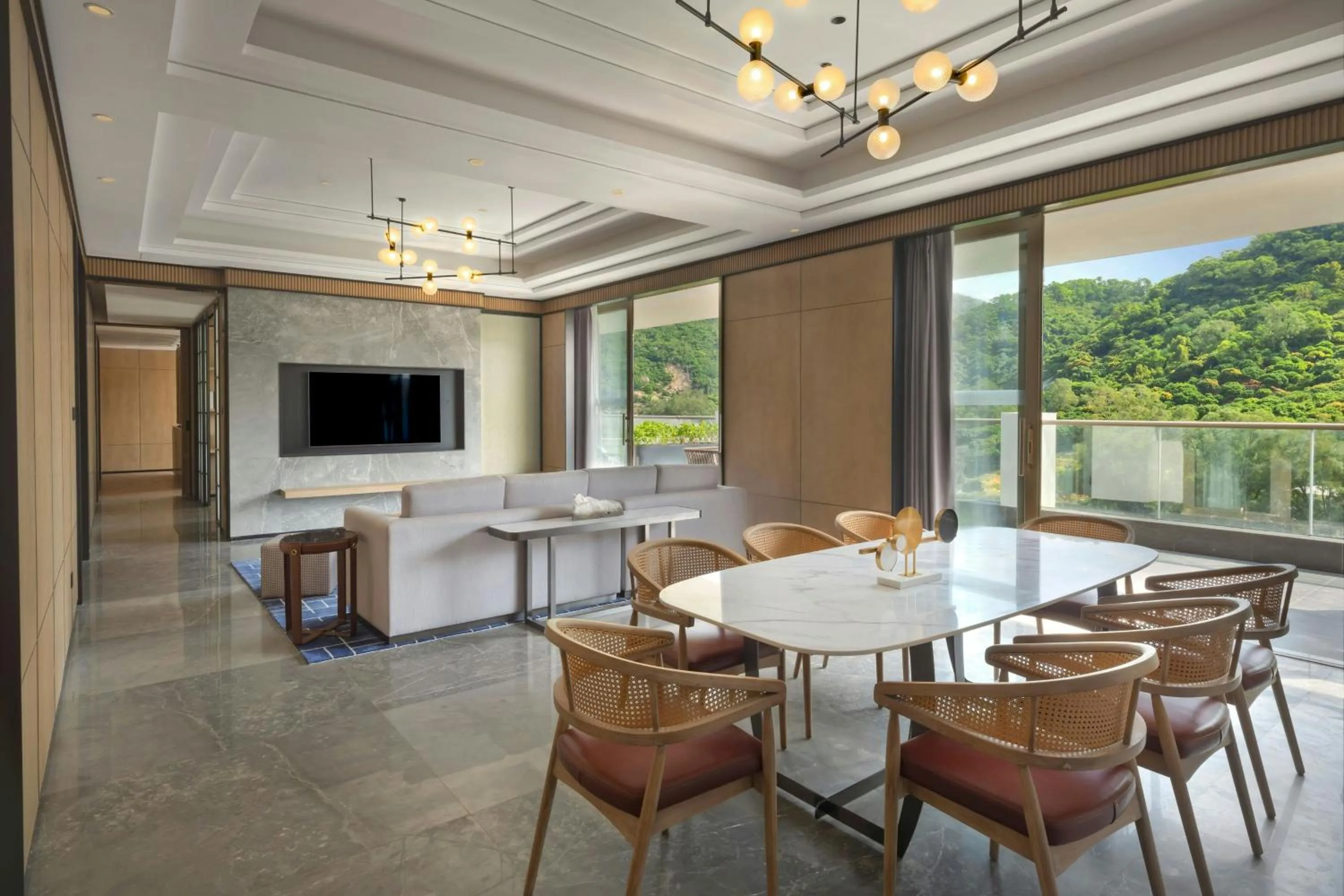 Photo of the whole room in Sheraton Maoming Hot Spring Resort