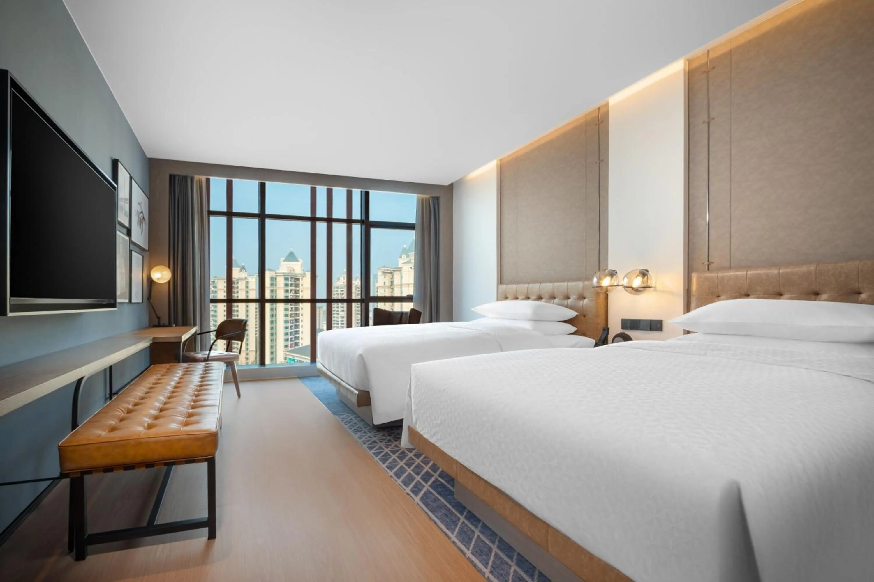 Photo of the whole room, Bed in Four Points by Sheraton Chongqing, Yongchuan