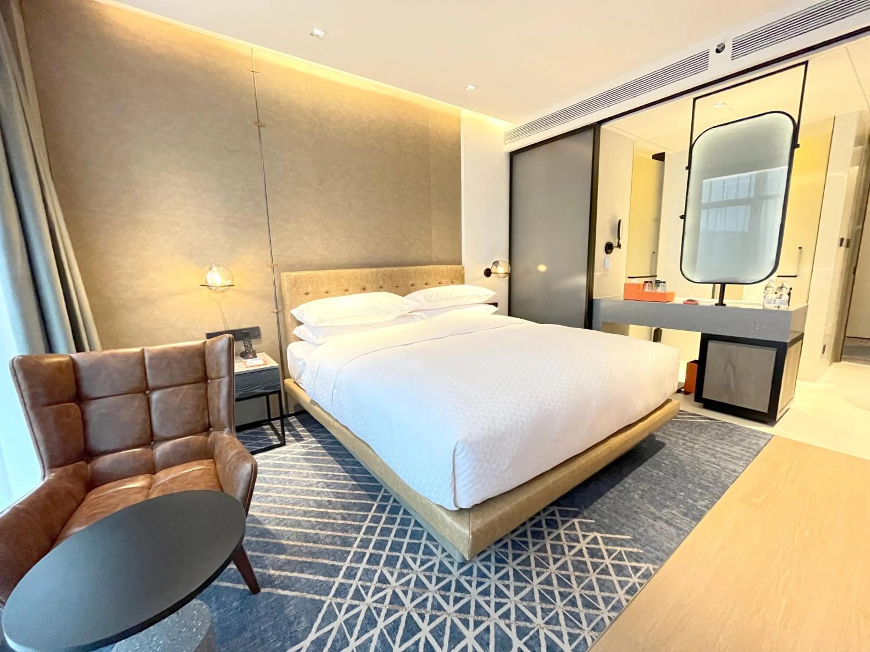 Property building, Bed in Four Points by Sheraton Chongqing, Yongchuan