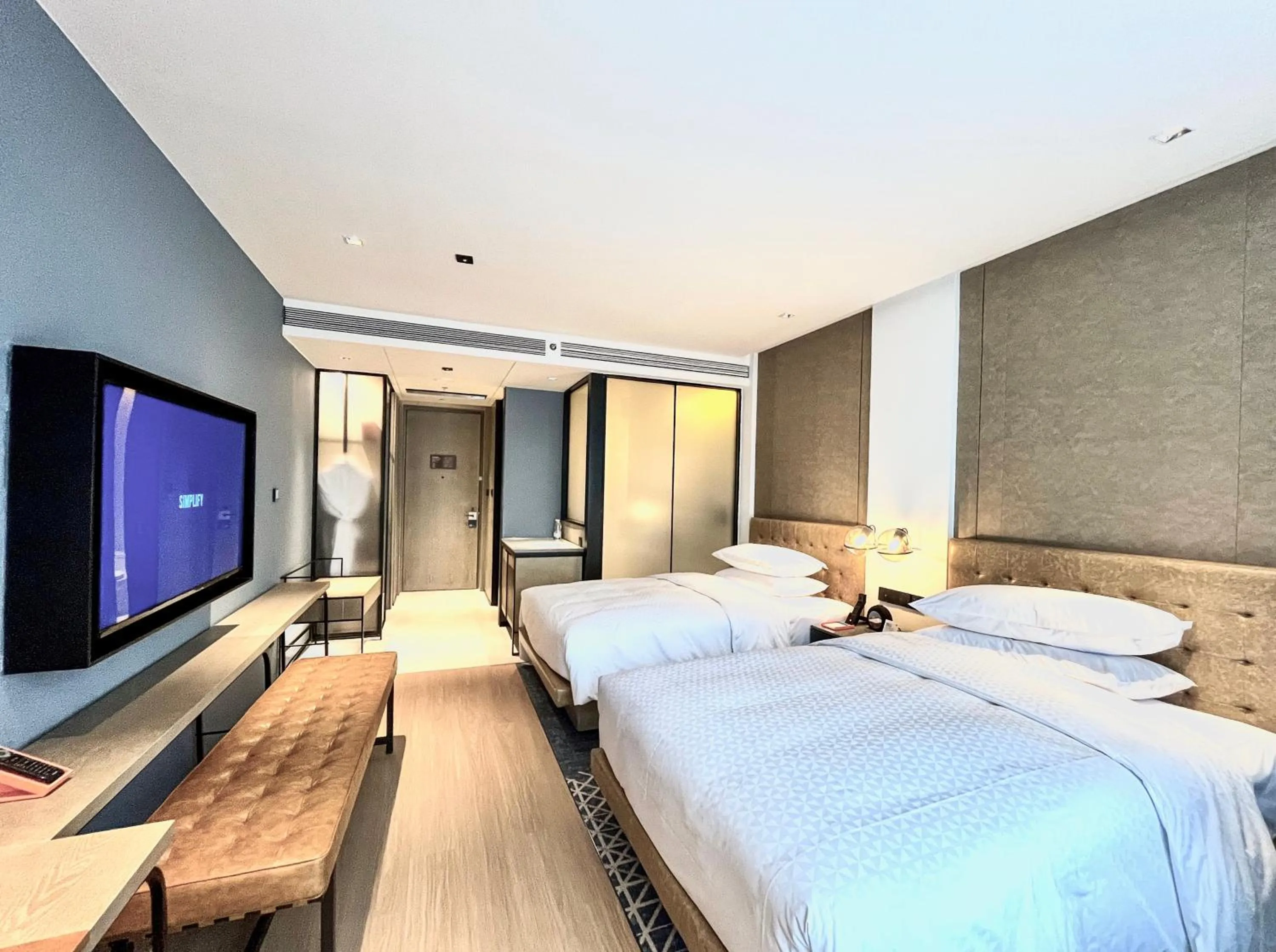 Property building, Bed in Four Points by Sheraton Chongqing, Yongchuan