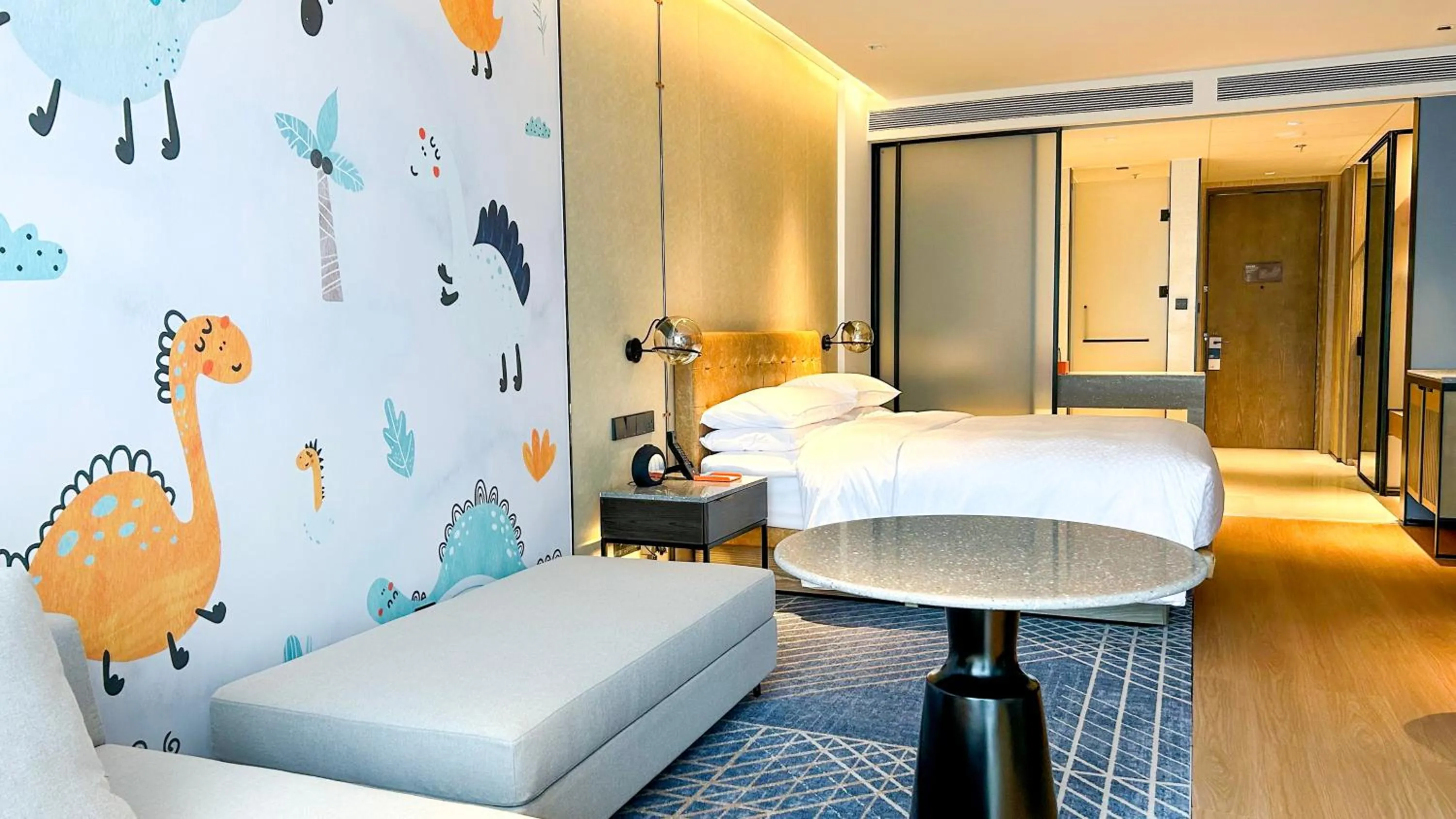 Property building, Bed in Four Points by Sheraton Chongqing, Yongchuan