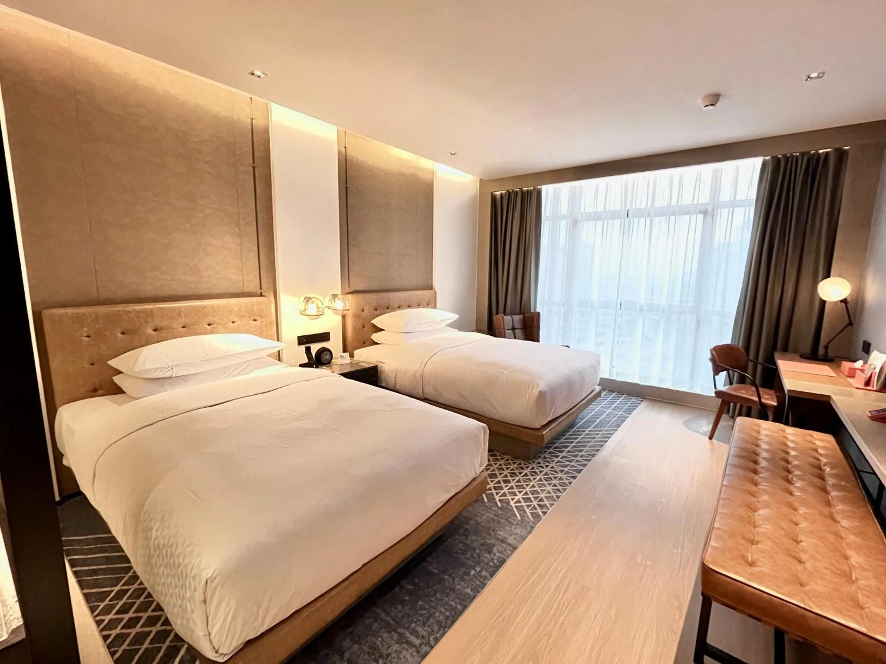Property building, Bed in Four Points by Sheraton Chongqing, Yongchuan