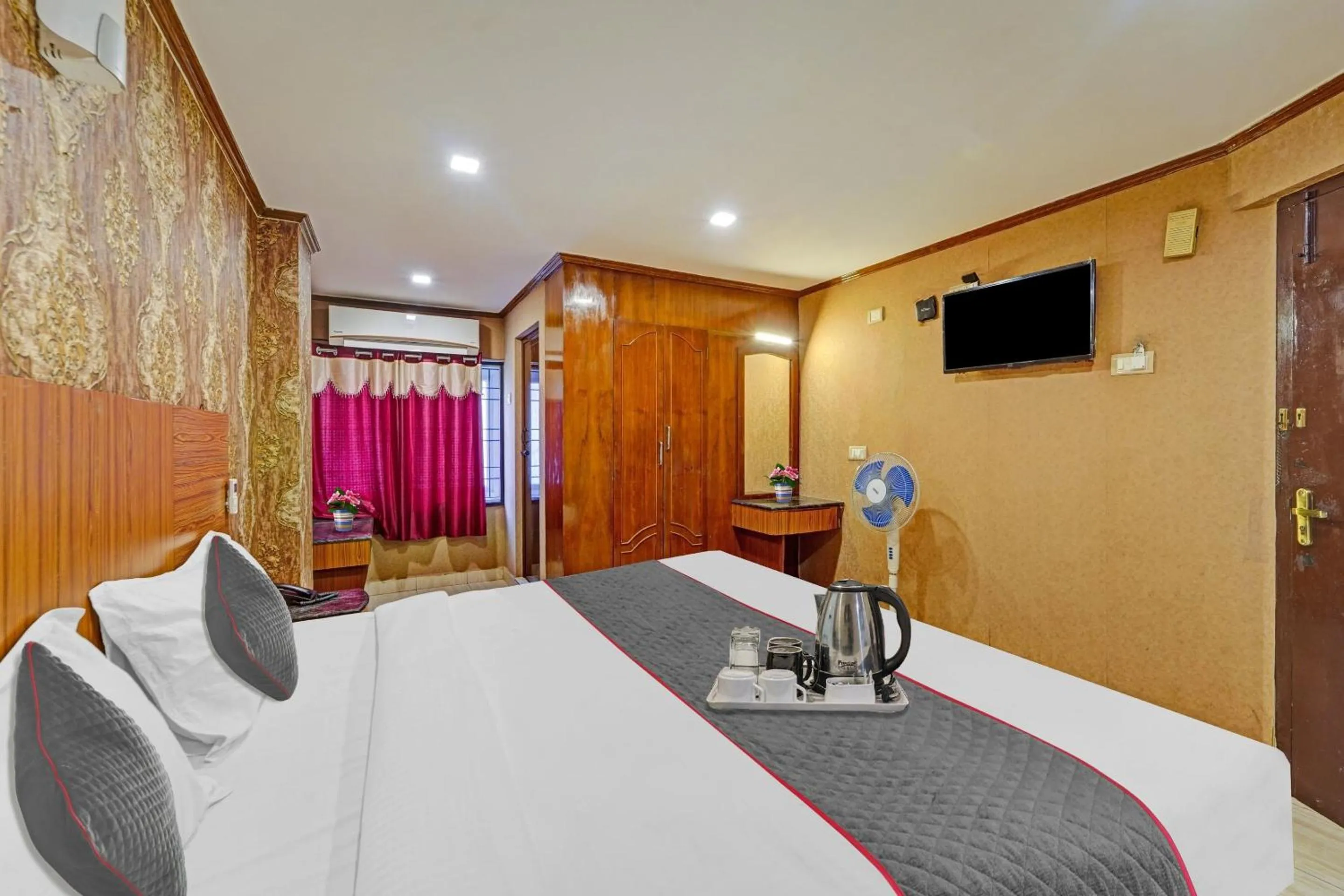 Bedroom, Bed in Collection O Pride Hospitality US Consulate