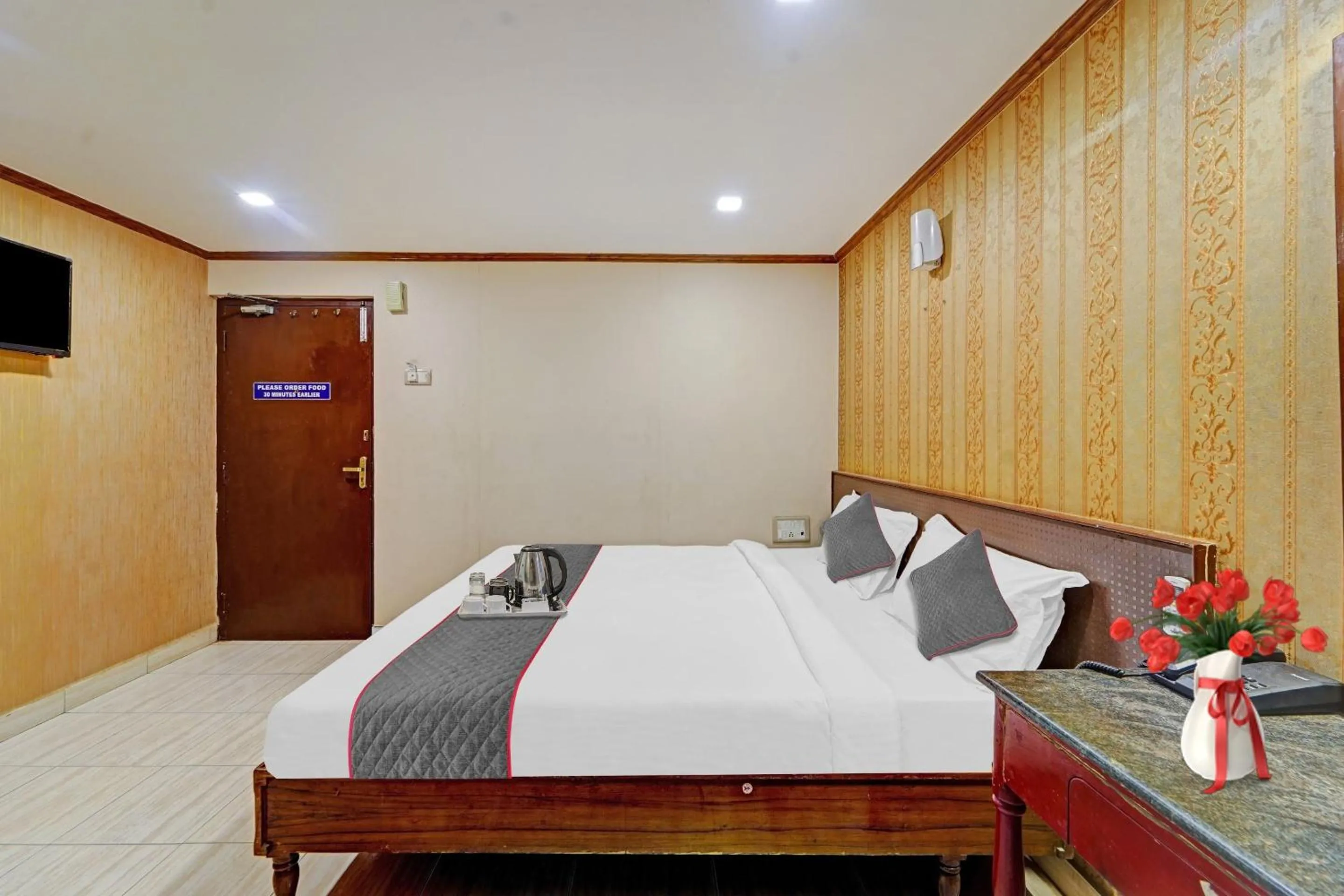 Bedroom, Bed in Collection O Pride Hospitality US Consulate