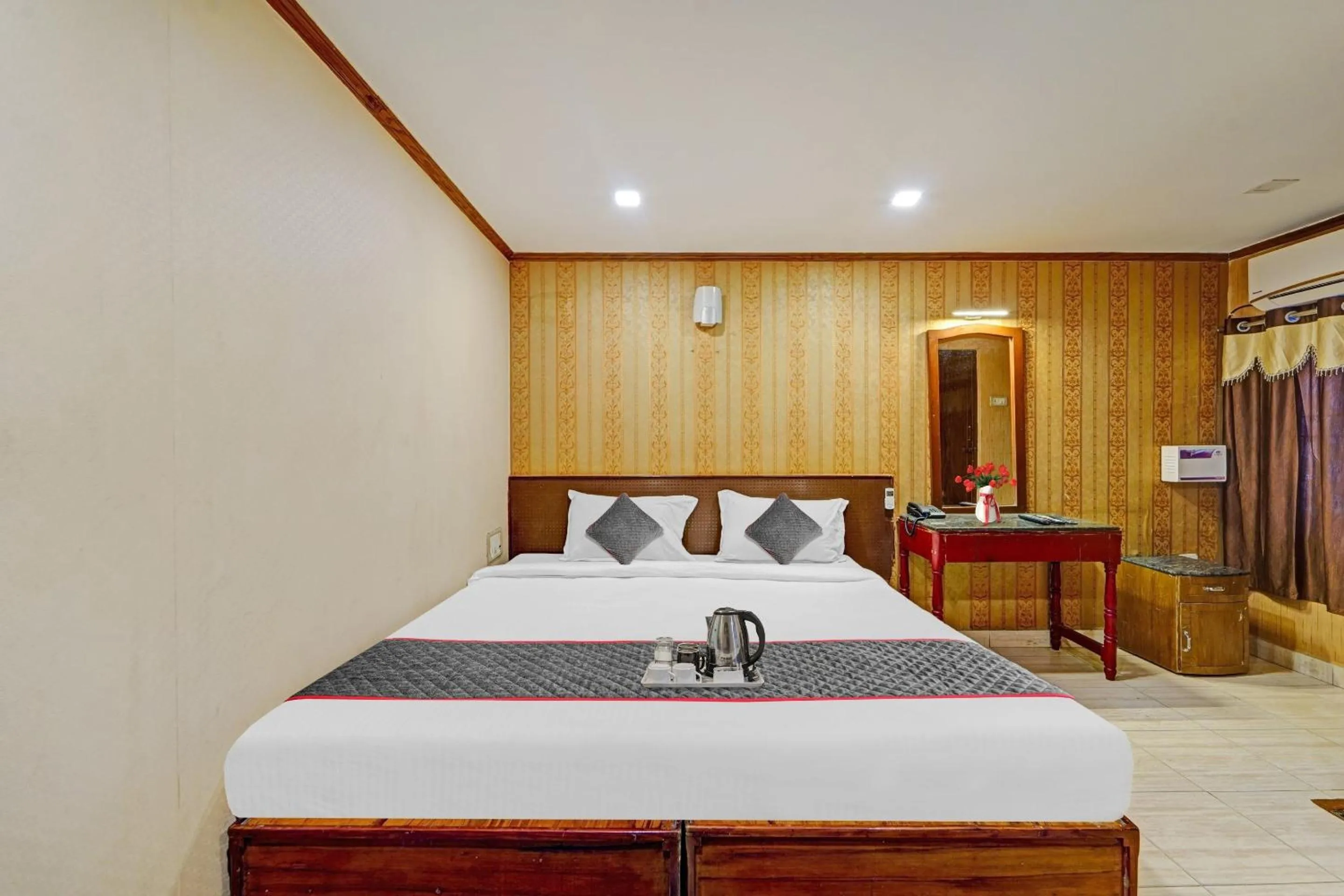 Bedroom, Bed in Collection O Pride Hospitality US Consulate