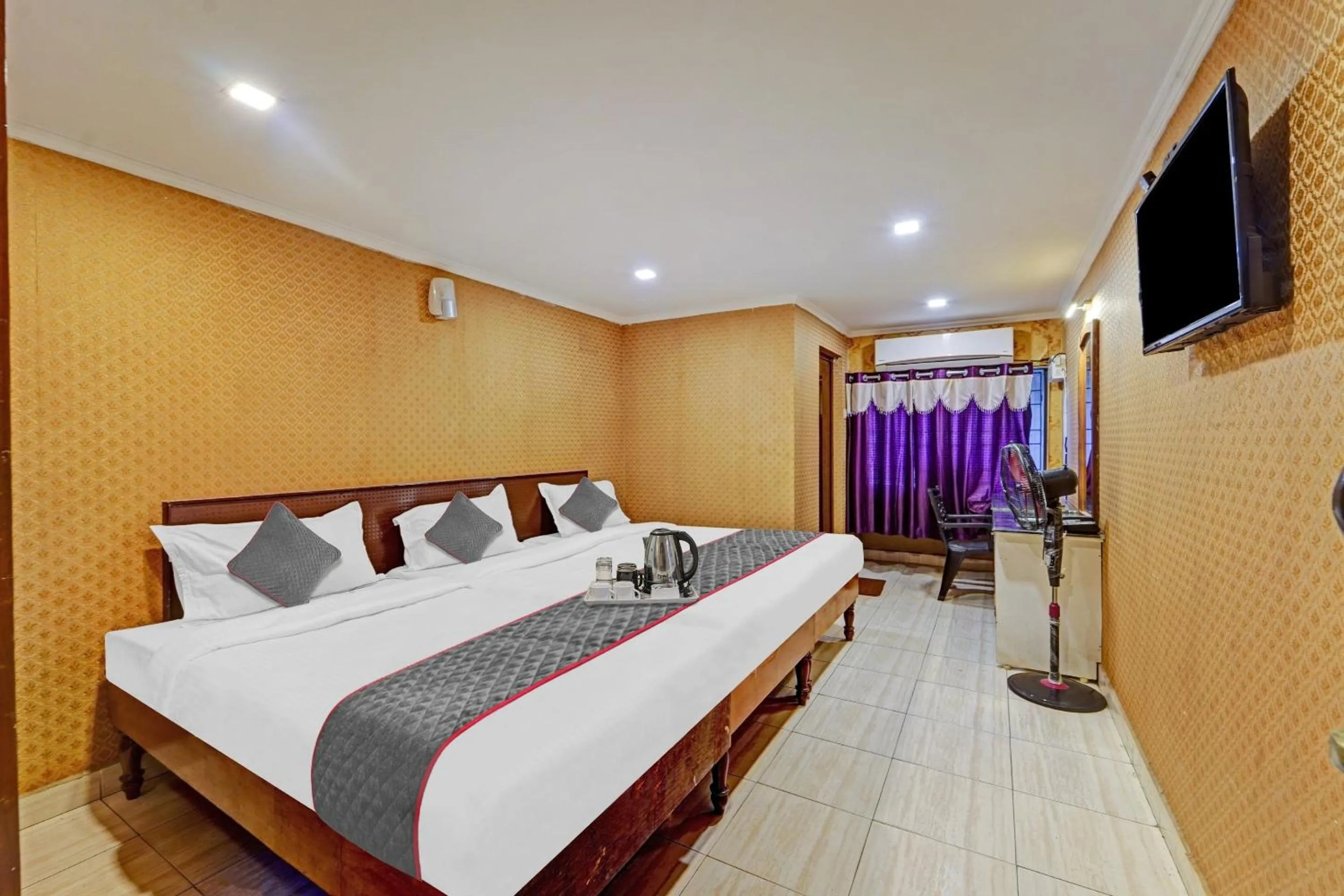 Bedroom, Bed in Collection O Pride Hospitality US Consulate